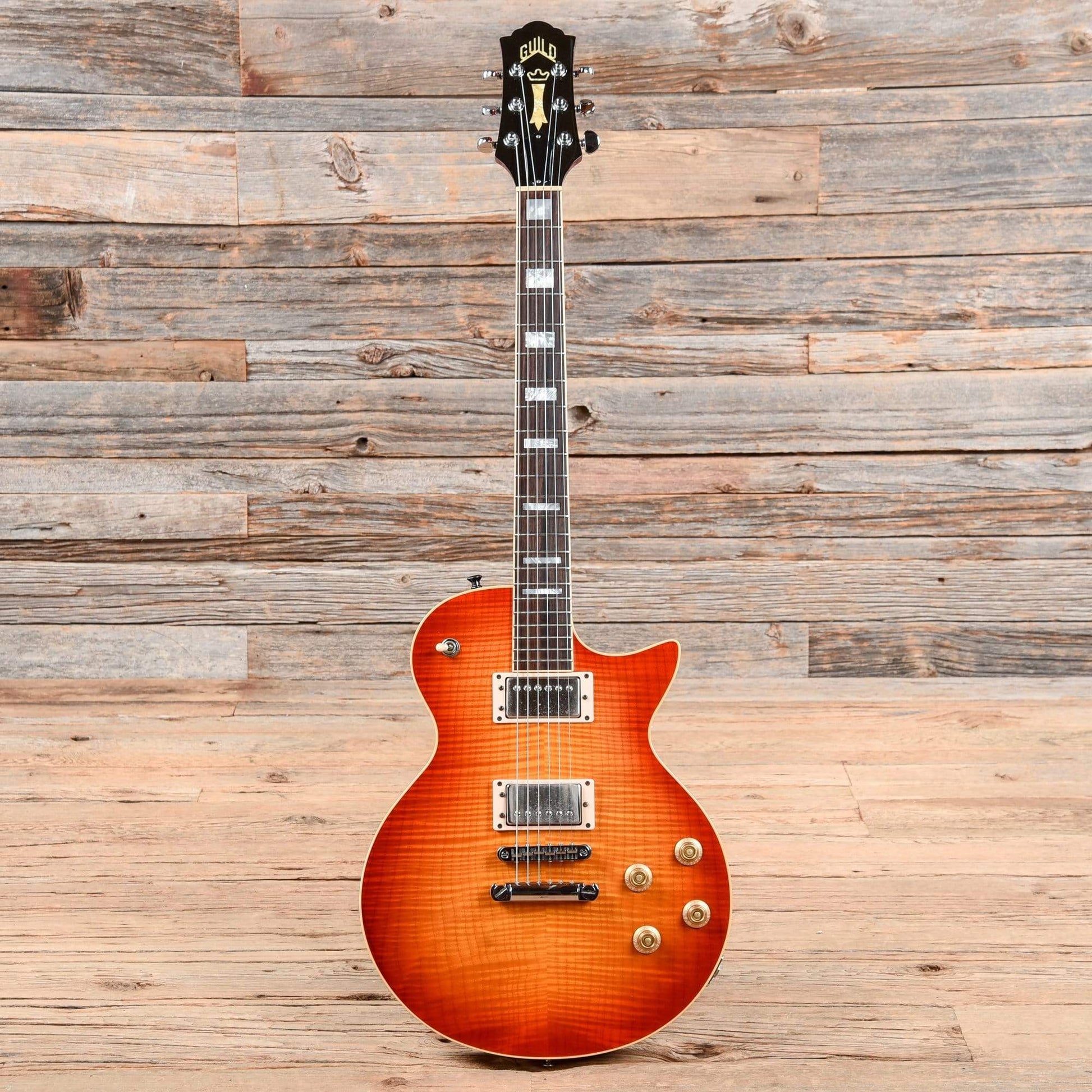 Guild Bluesbird Sunburst 1998 Electric Guitars / Solid Body