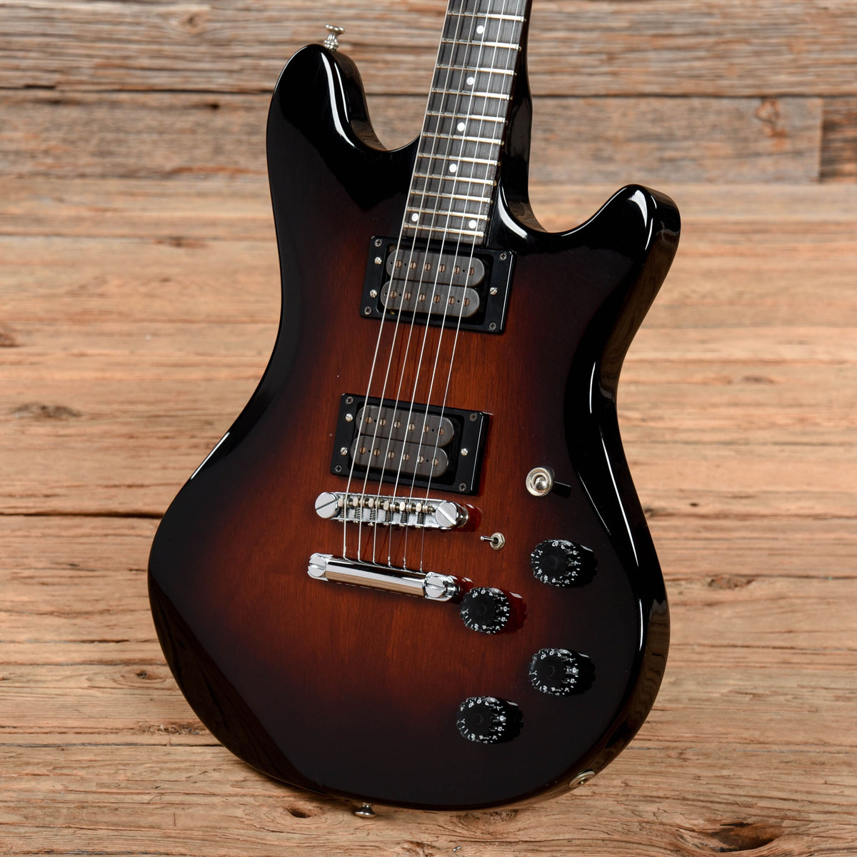 Guild S-250 Sunburst 1981 – Chicago Music Exchange