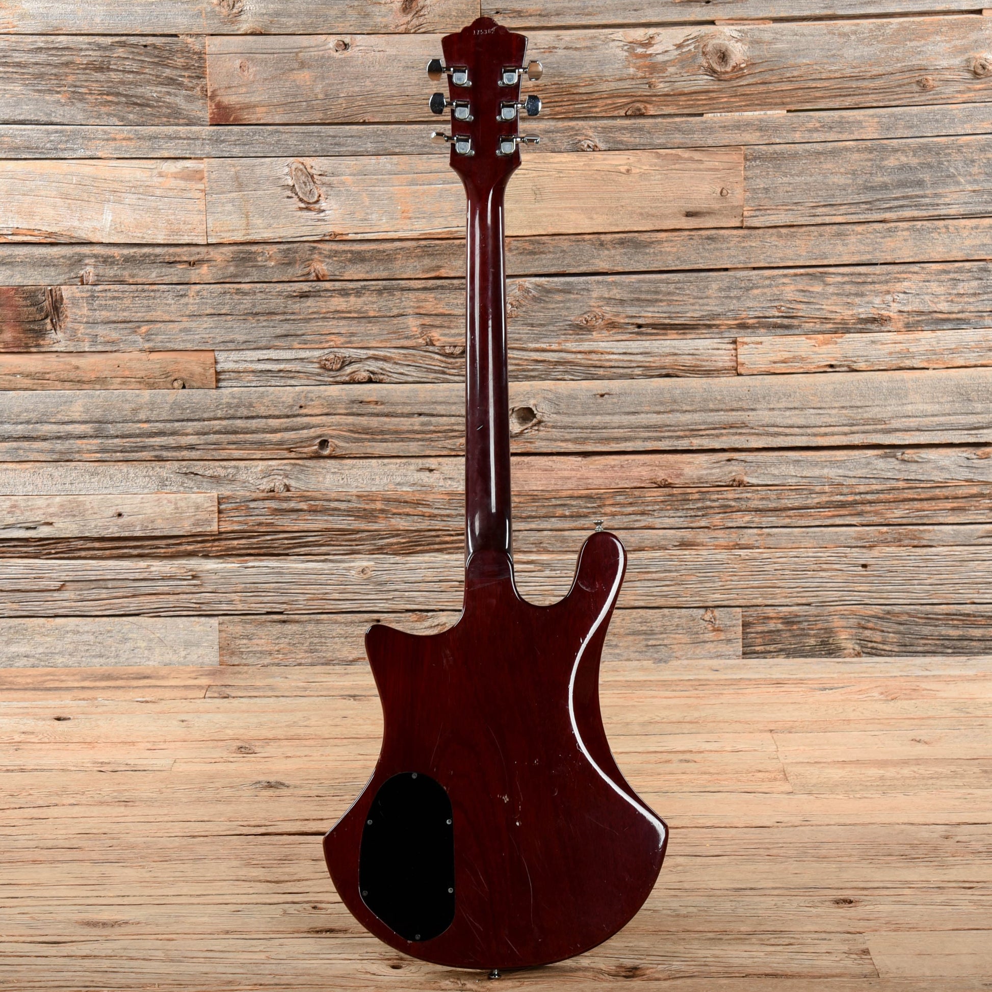 Guild S-300 Cherry 1978 Electric Guitars / Solid Body