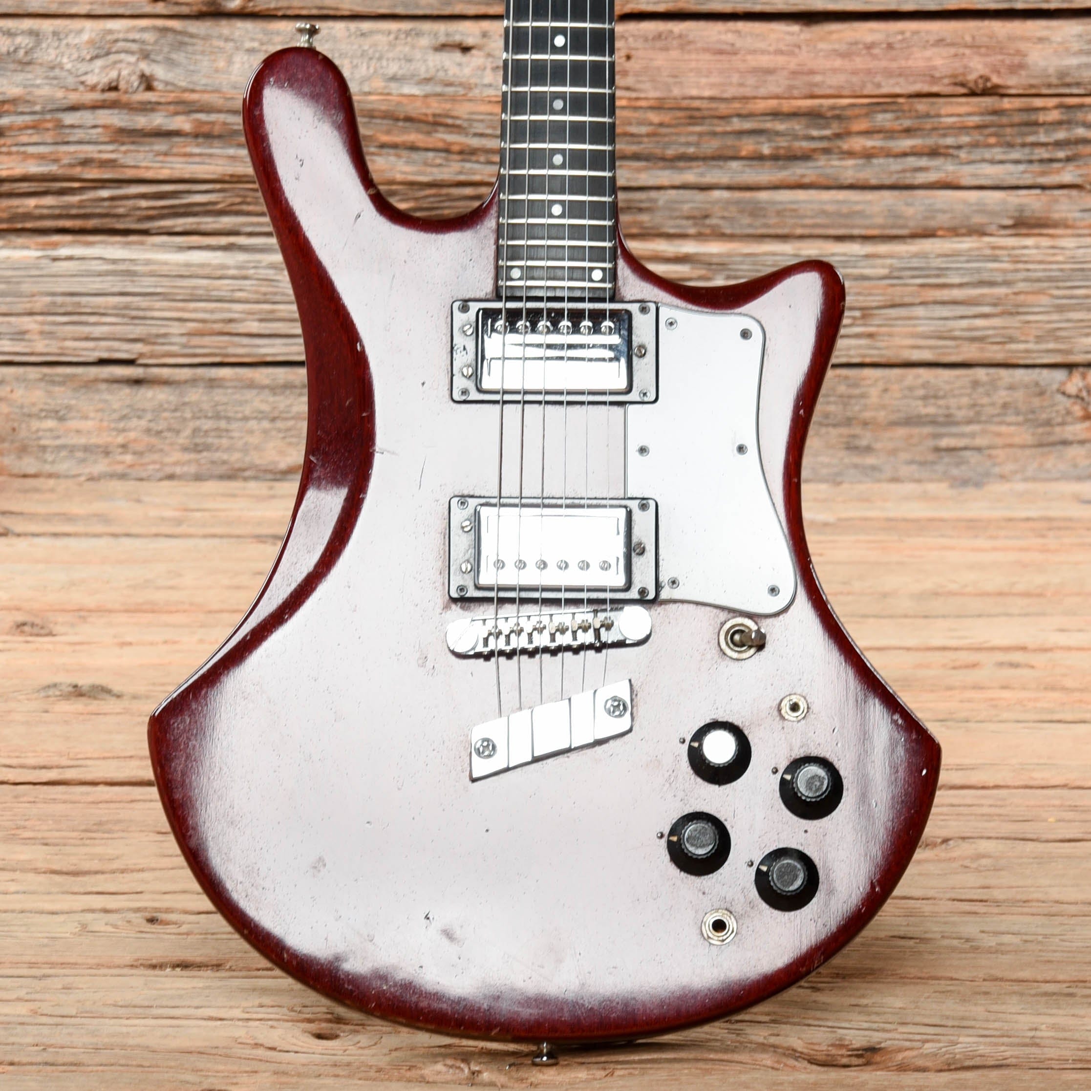 Guild S-300 Cherry 1978 Electric Guitars / Solid Body