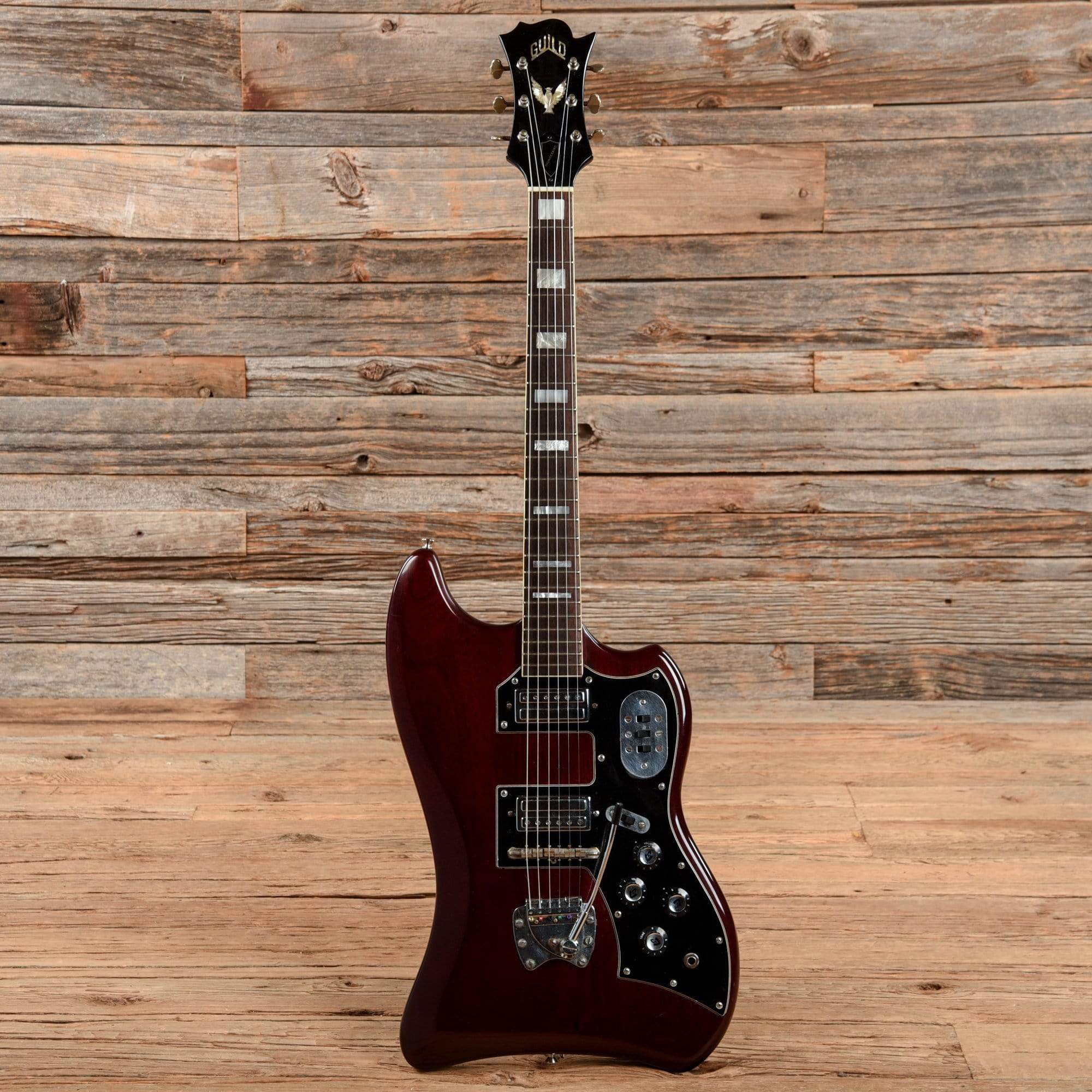 Guild Thunderbird Cherry 1965 Electric Guitars / Solid Body