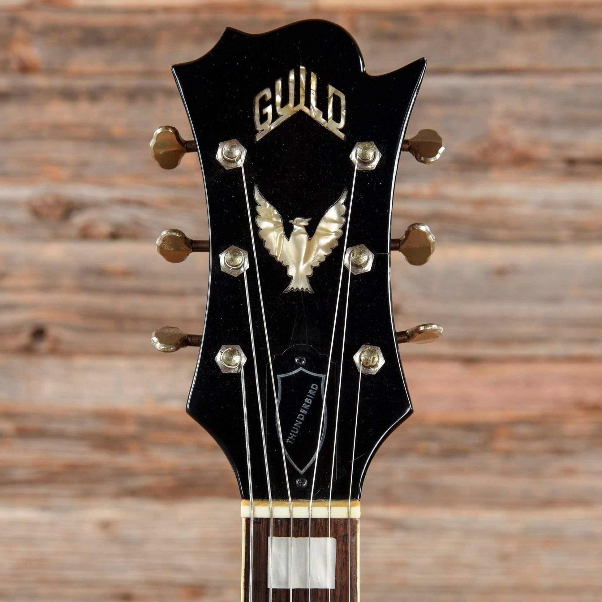 Guild Thunderbird Cherry 1965 Electric Guitars / Solid Body