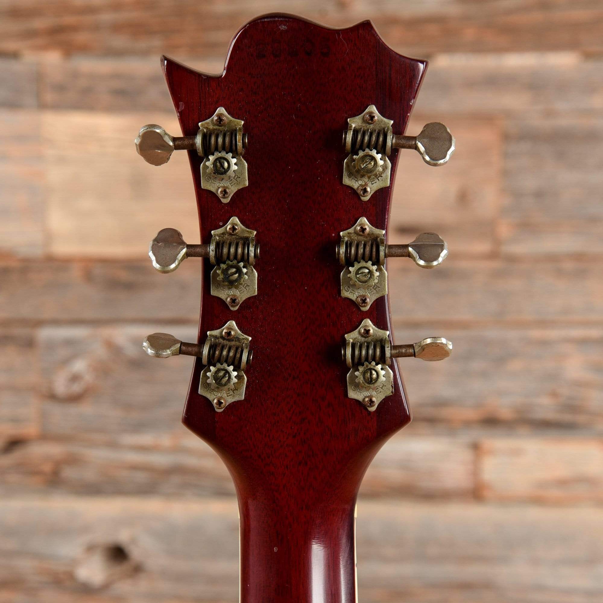 Guild Thunderbird Cherry 1965 Electric Guitars / Solid Body