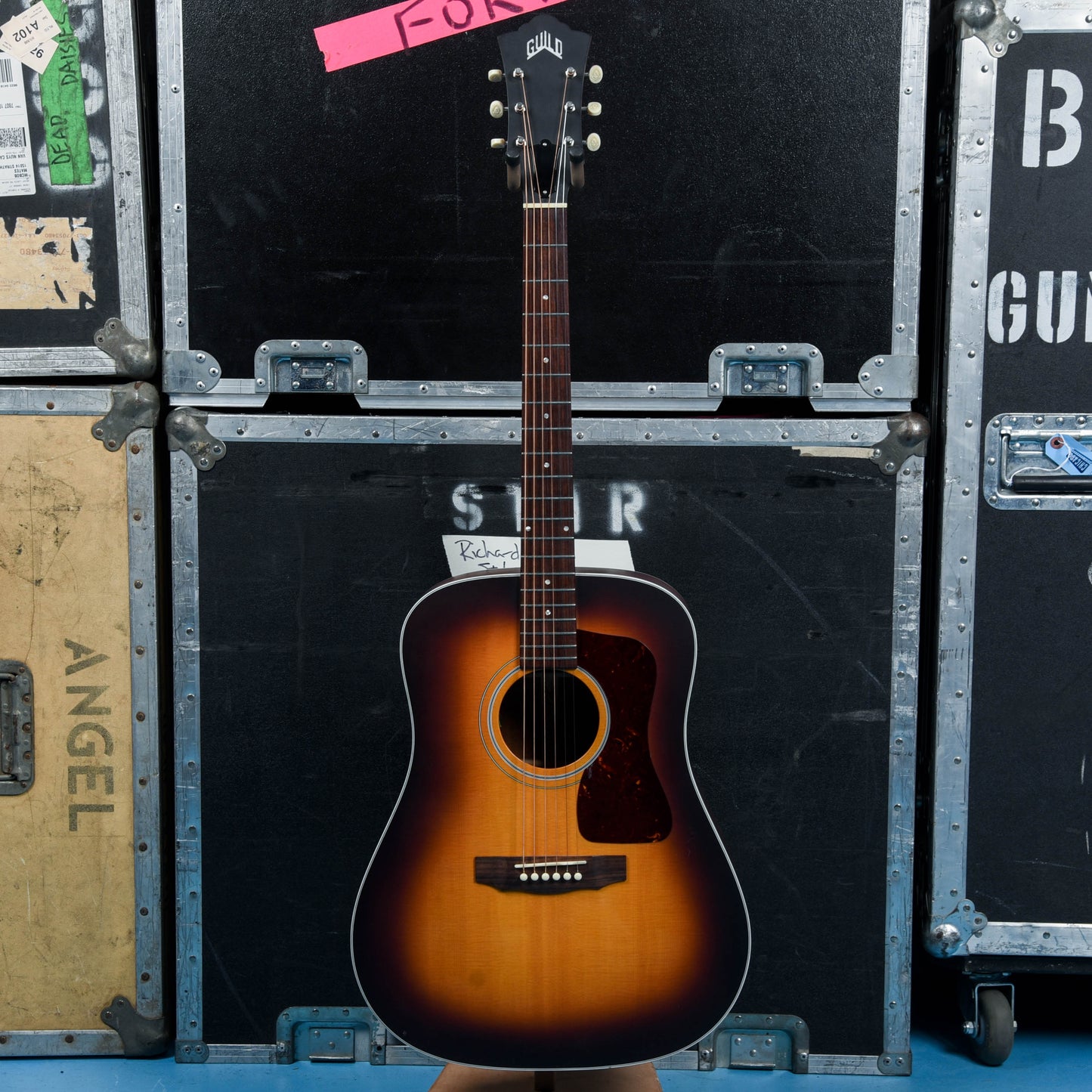 Guild USA D-40 Sunburst 2017