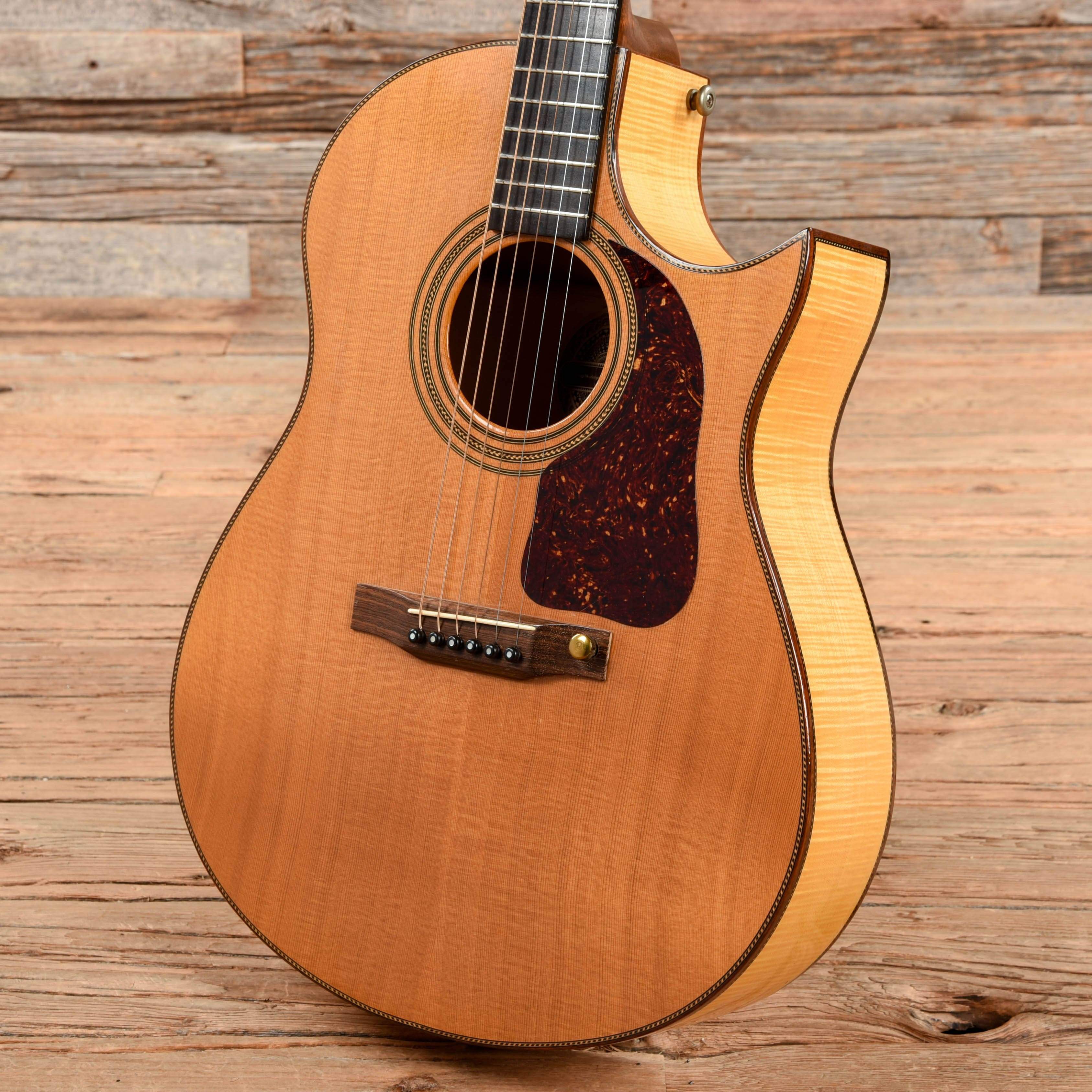 Gurian Cutaway HCMP Natural 1980 Acoustic Guitars / Concert