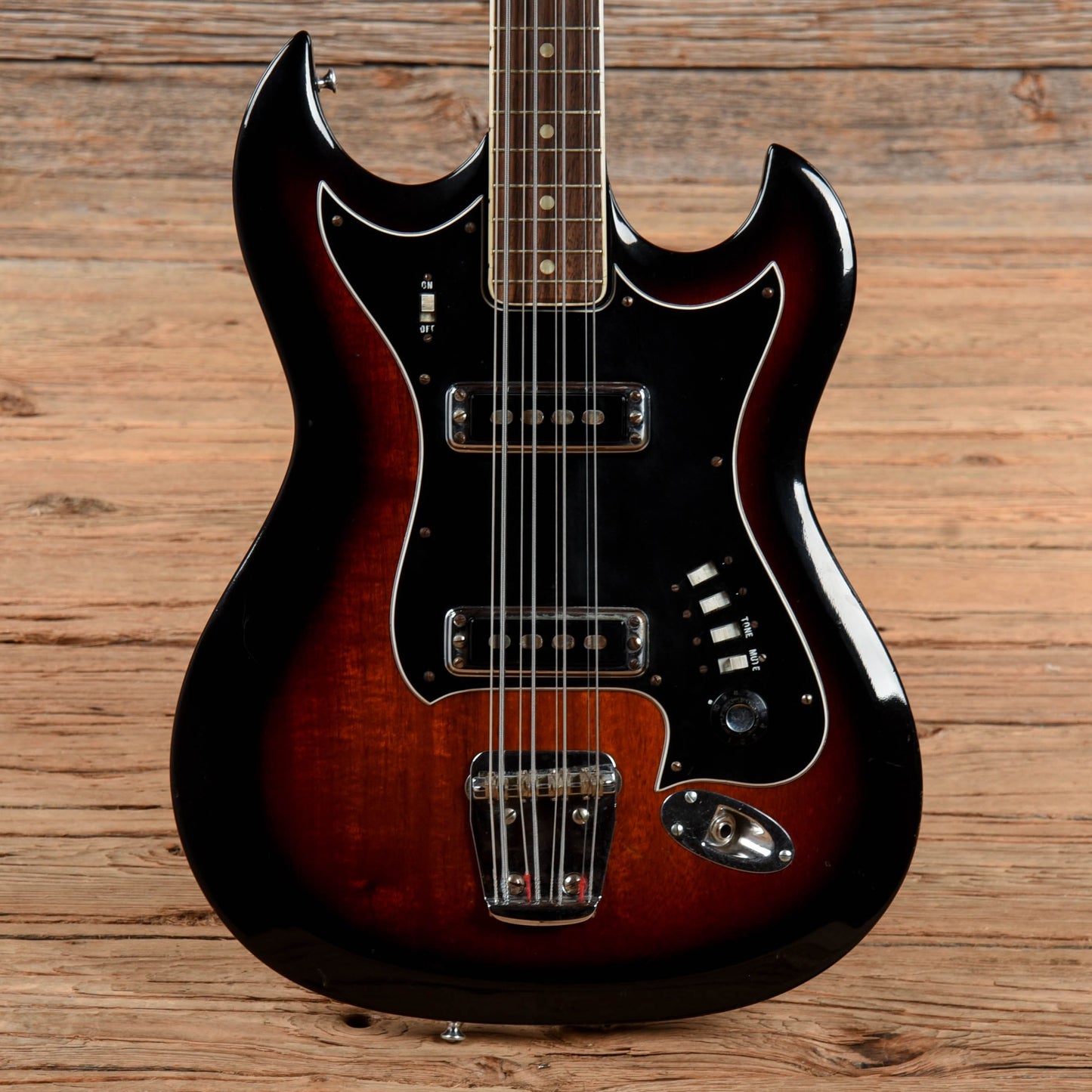 Hagstrom H8 3-Color Sunburst Bass Guitars / 5-String or More