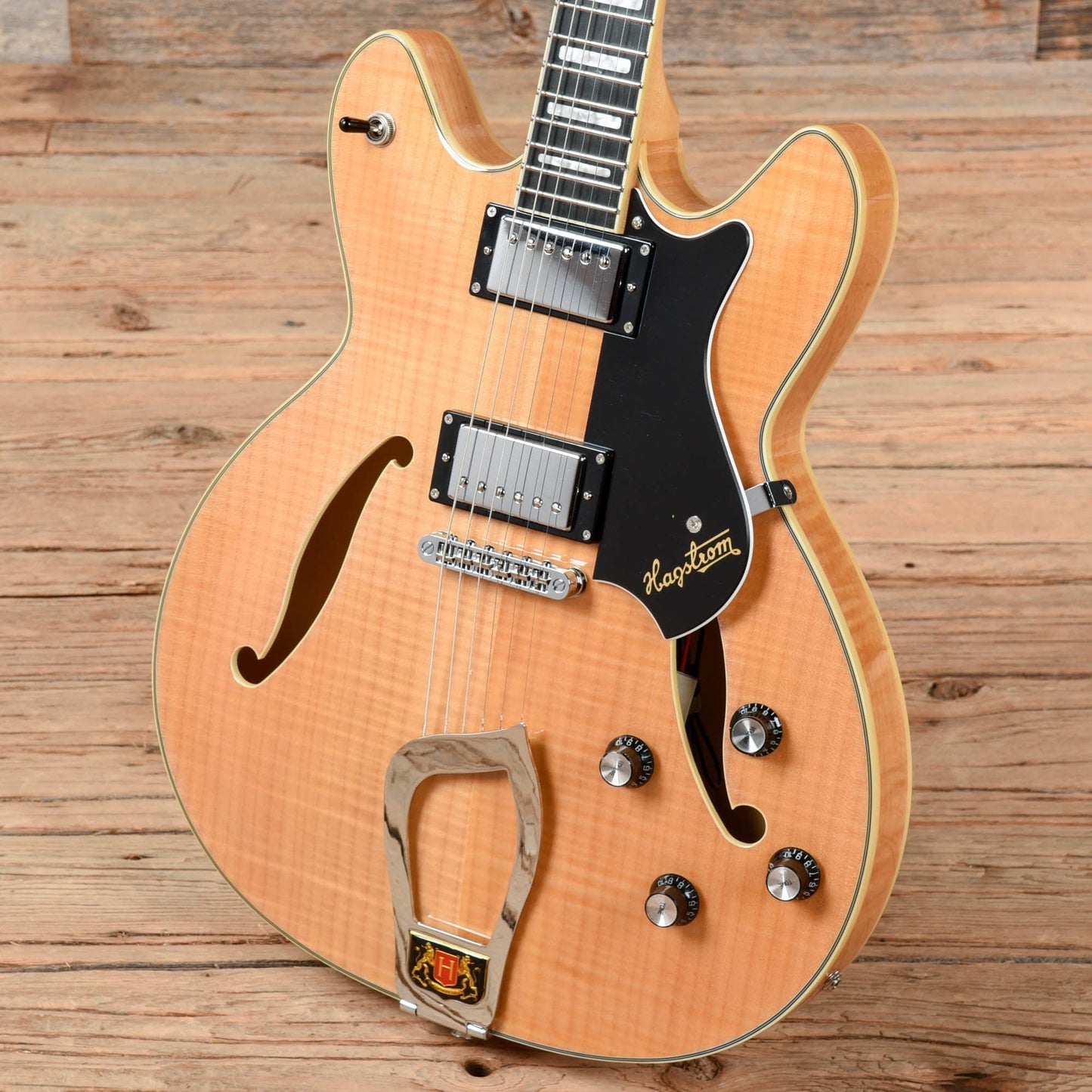 Hagstrom Viking Deluxe Natural 2010 Electric Guitars / Semi-Hollow