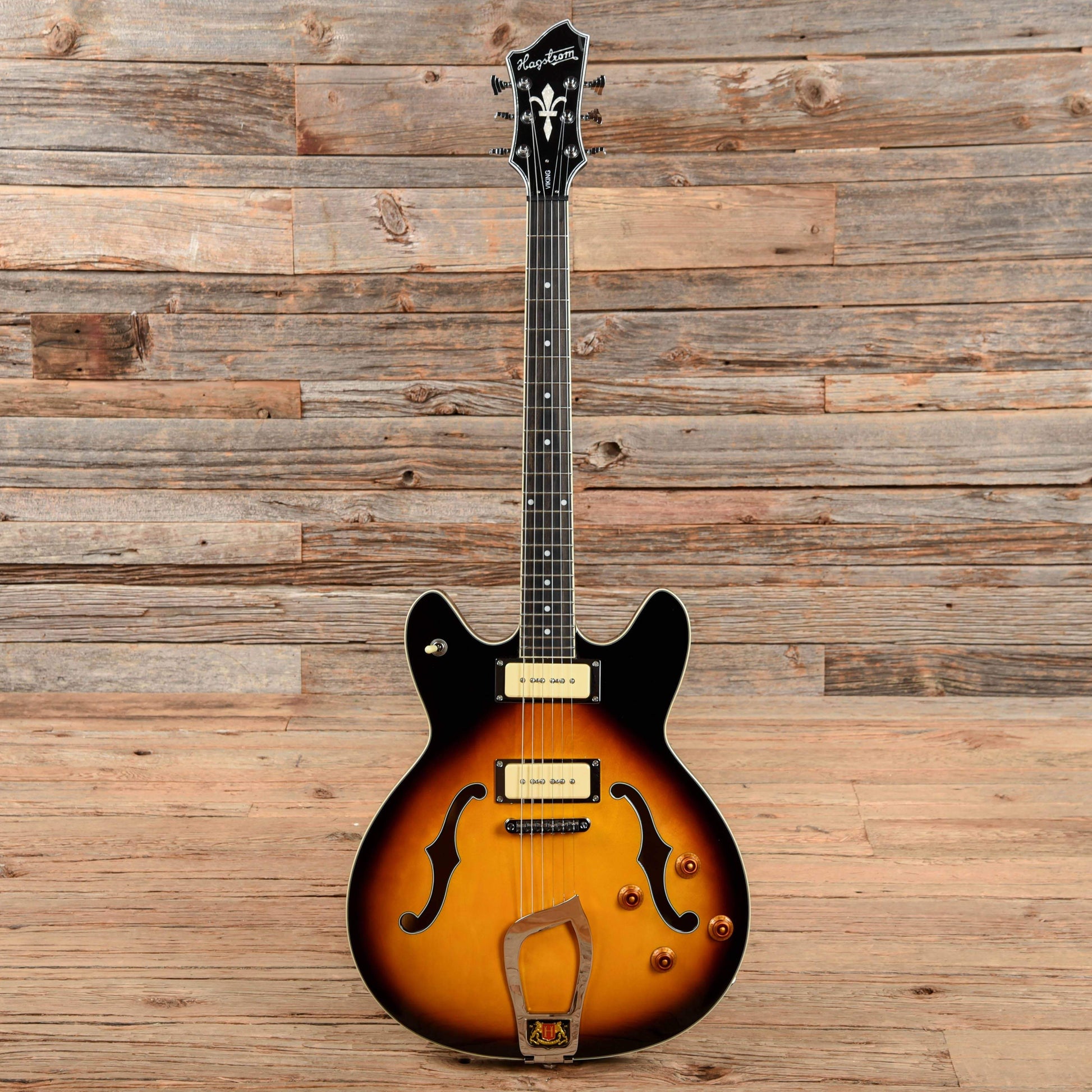 Hagstrom Viking Sunburst 2016 Electric Guitars / Semi-Hollow