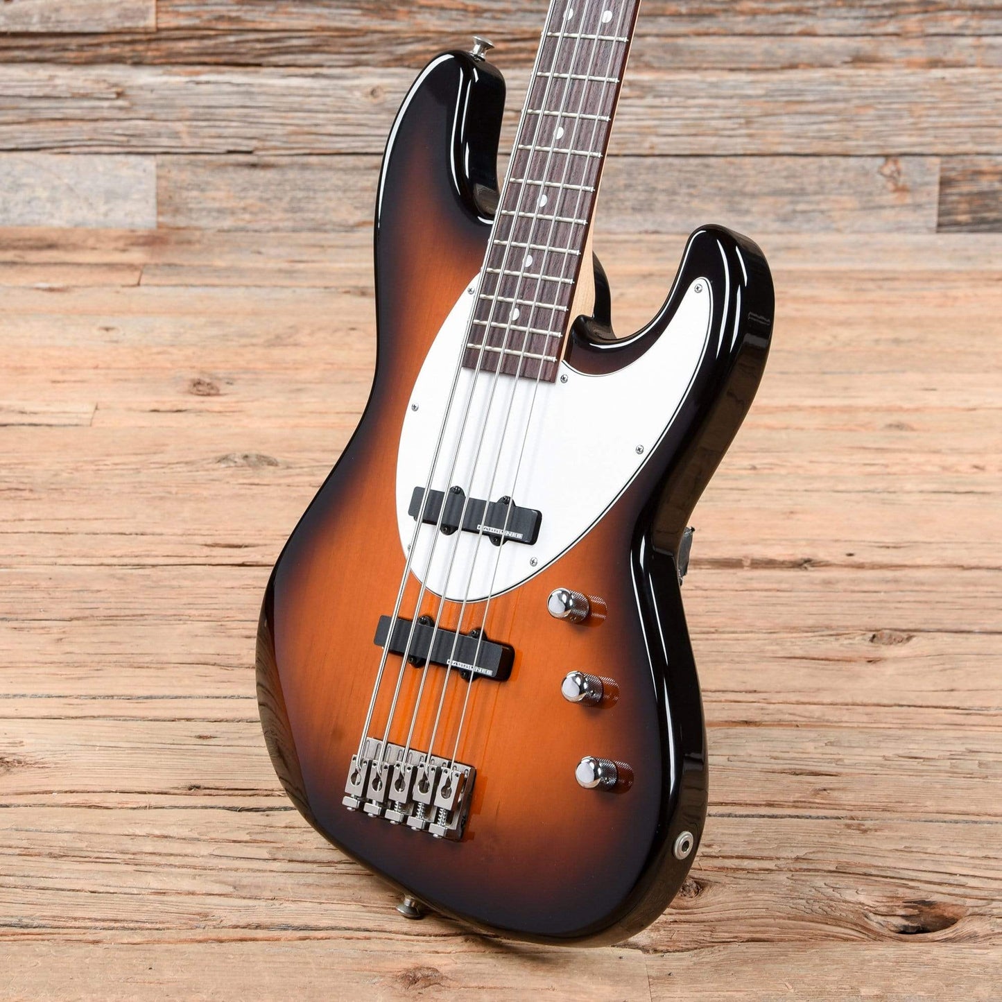 Hamer USA Cruise 5 Bass Sunburst 1995 Bass Guitars / 5-String or More