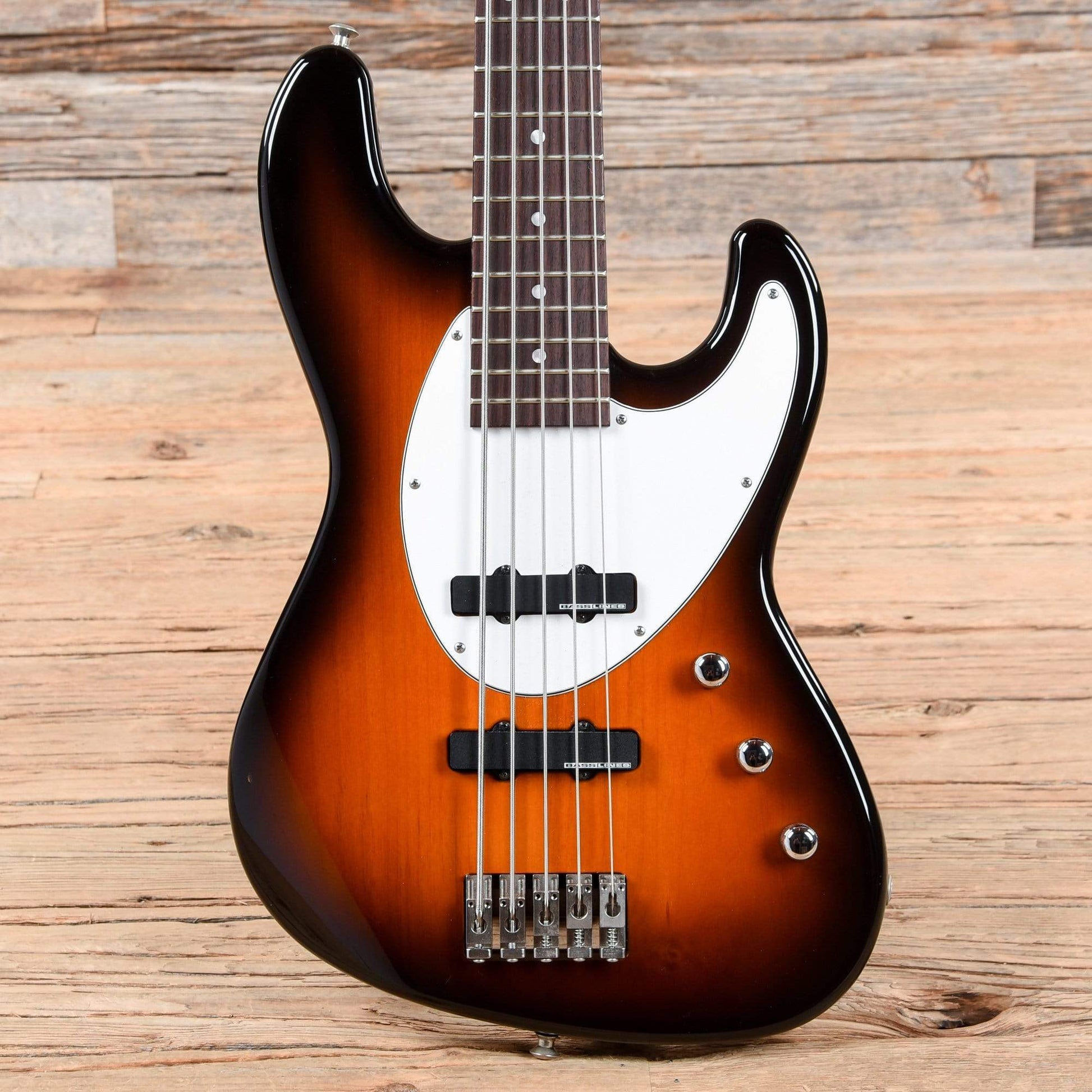 Hamer USA Cruise 5 Bass Sunburst 1995 Bass Guitars / 5-String or More