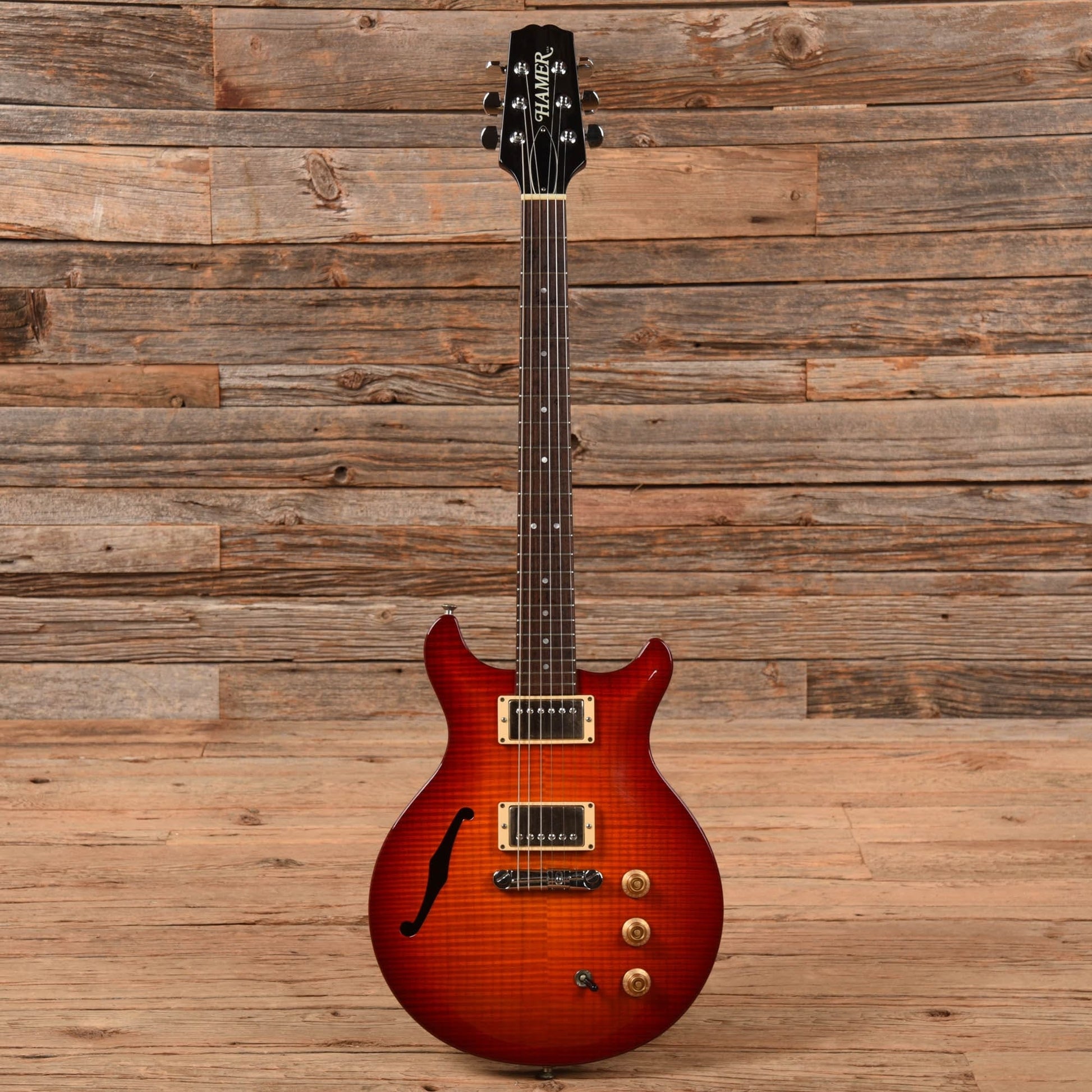 Hamer Artist Studio Sunburst 1995 Electric Guitars / Semi-Hollow