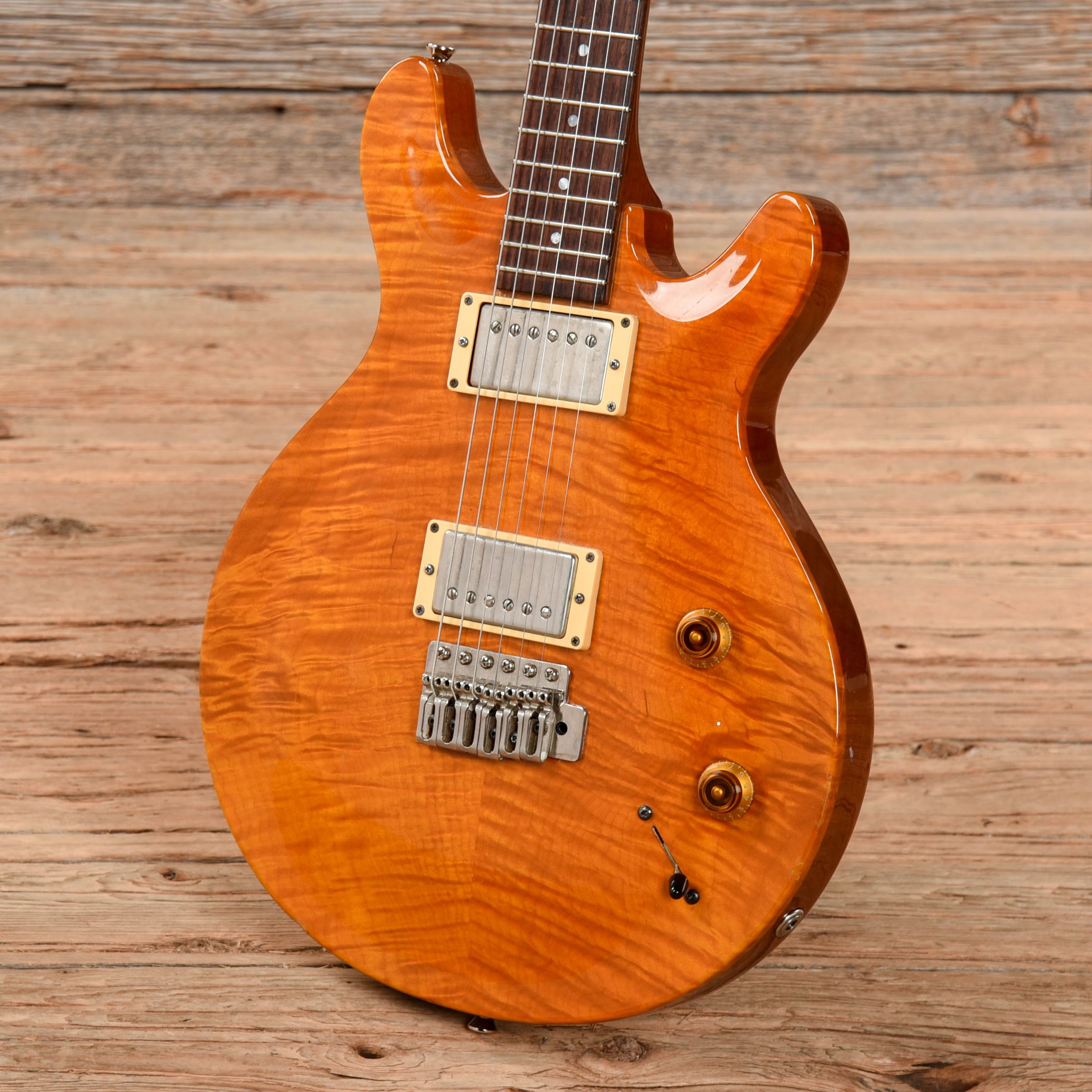 Hamer Mirage II Honey Flame 1996 – Chicago Music Exchange