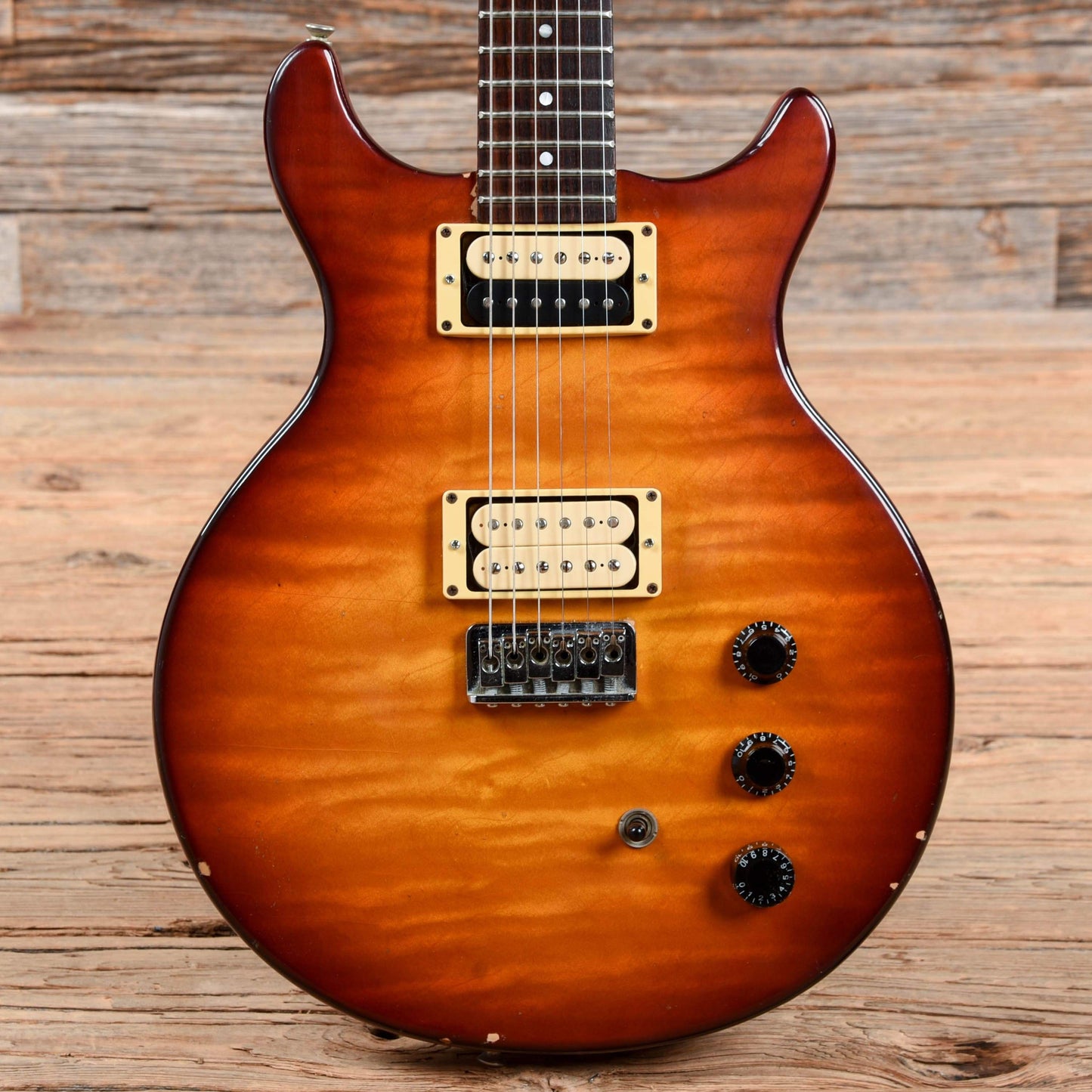 Hamer Special Sunburst 1982 Electric Guitars / Solid Body