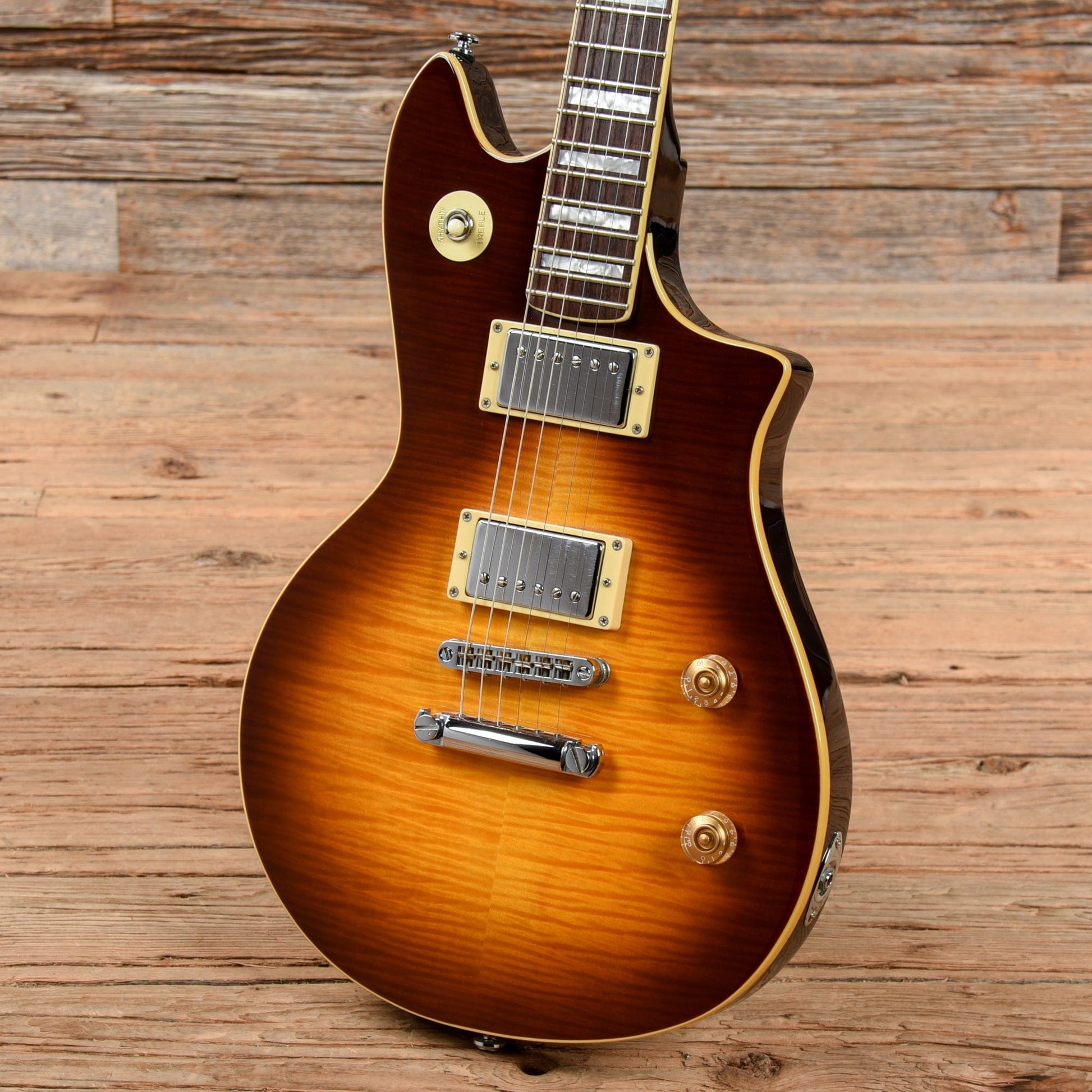 Hanson Gatto Deluxe Sunburst Electric Guitars / Solid Body