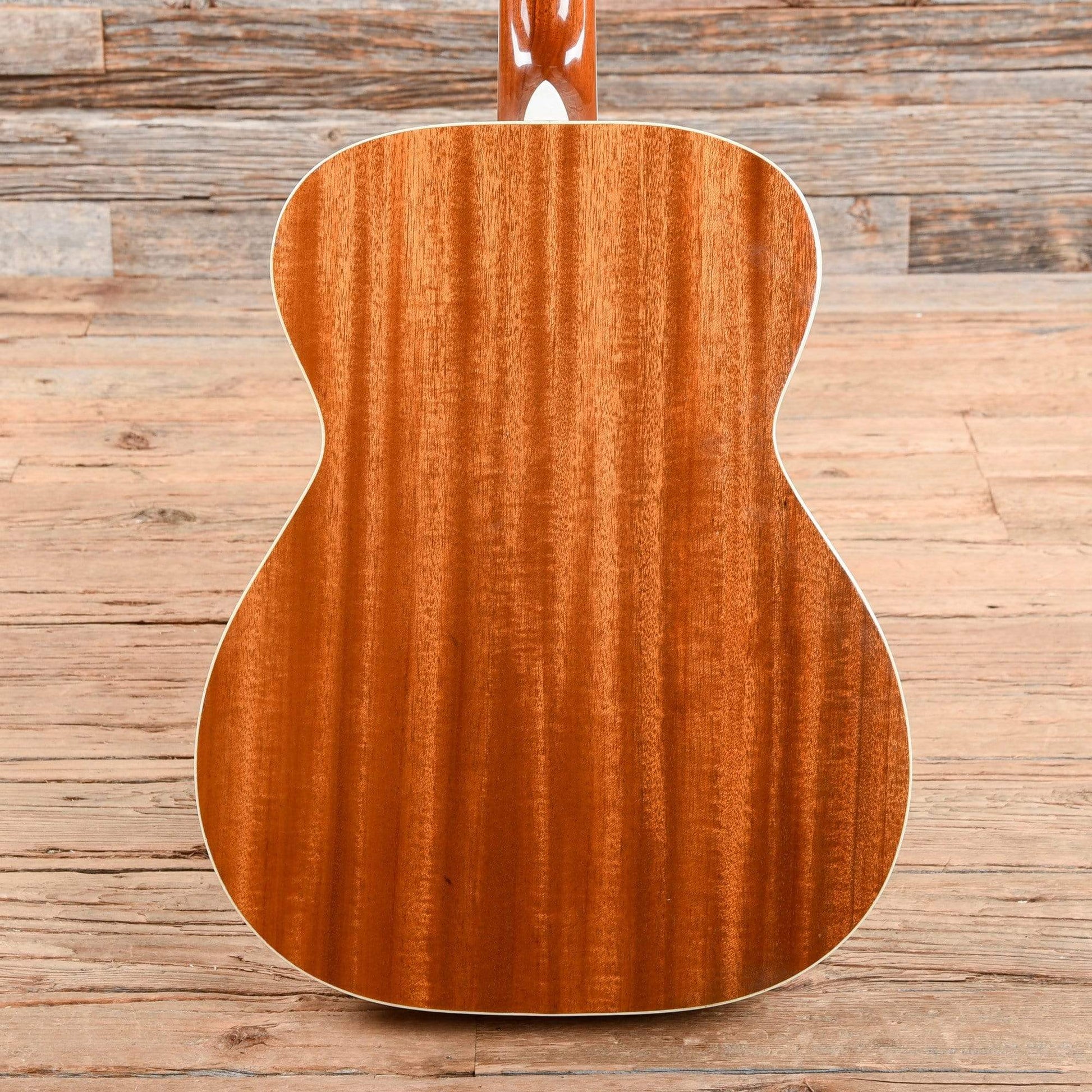 Harmony H1203 Sovereign Natural 1967 Acoustic Guitars / OM and Auditorium