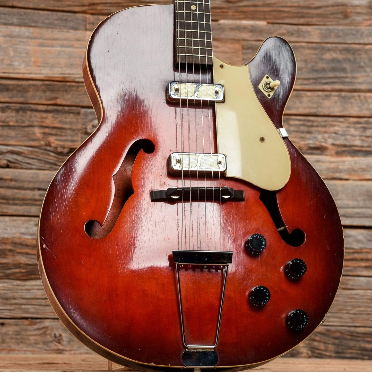 Harmony Rocket H54 Redburst 1963 Electric Guitars / Hollow Body