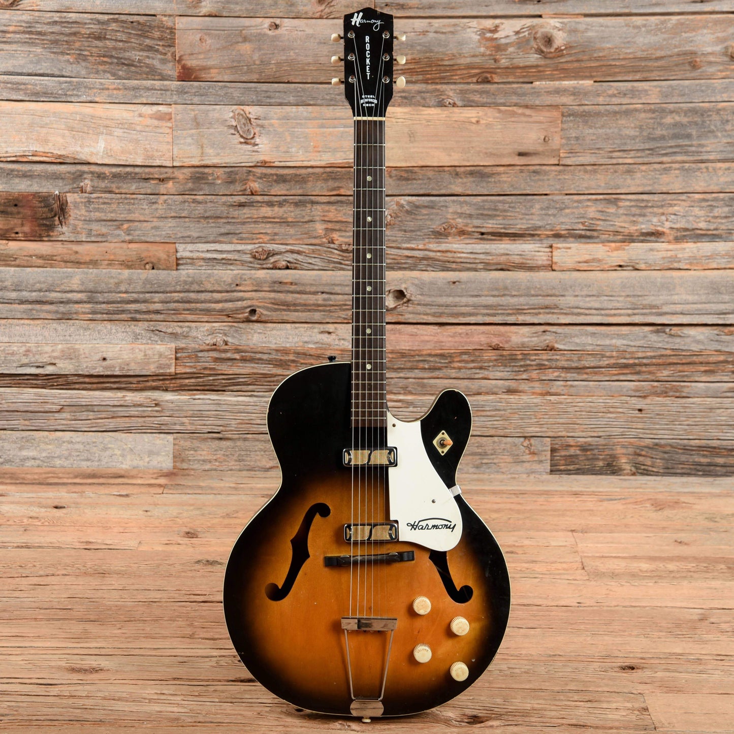 Harmony Rocket Sunburst 1960s Electric Guitars / Hollow Body