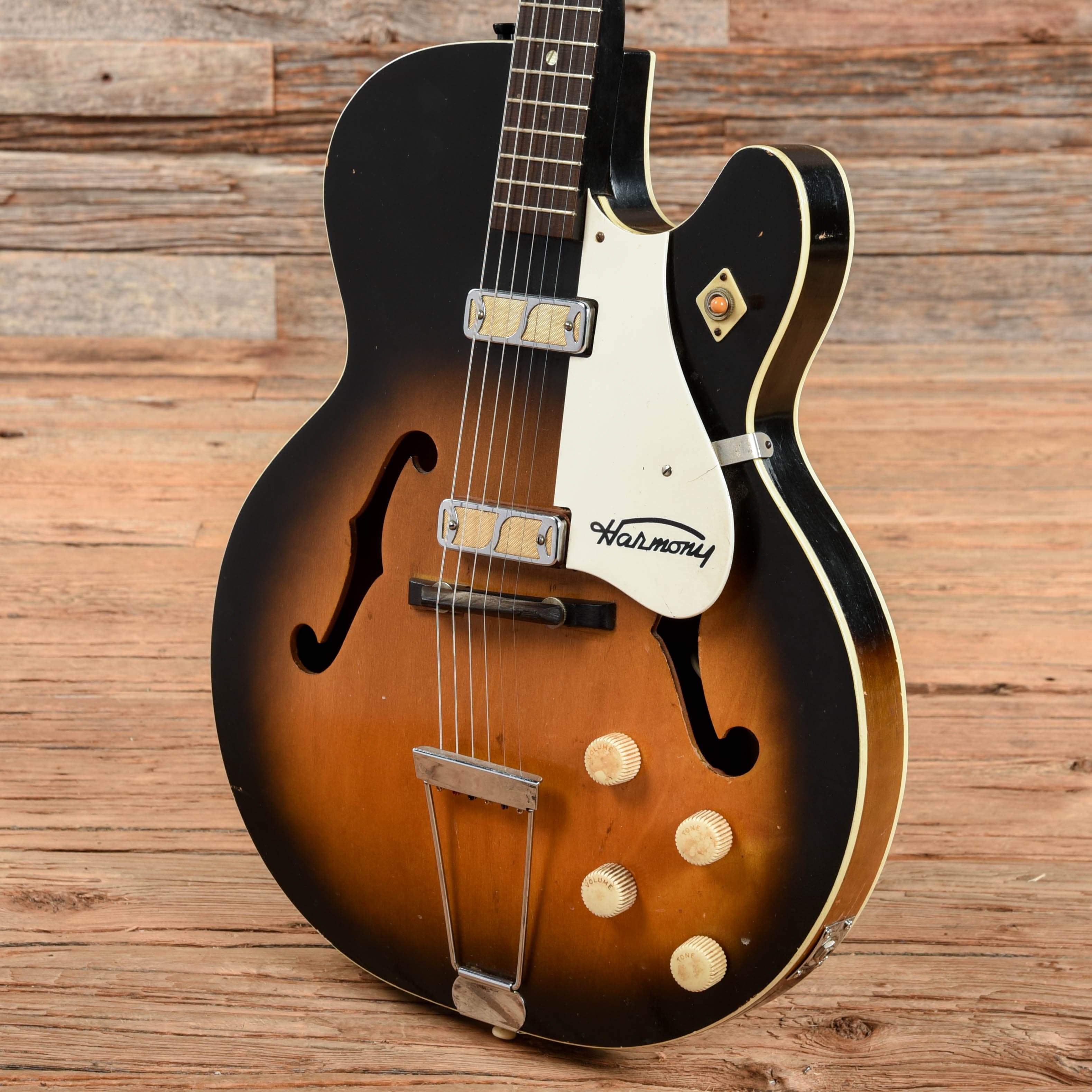 Harmony Rocket Sunburst 1960s Electric Guitars / Hollow Body