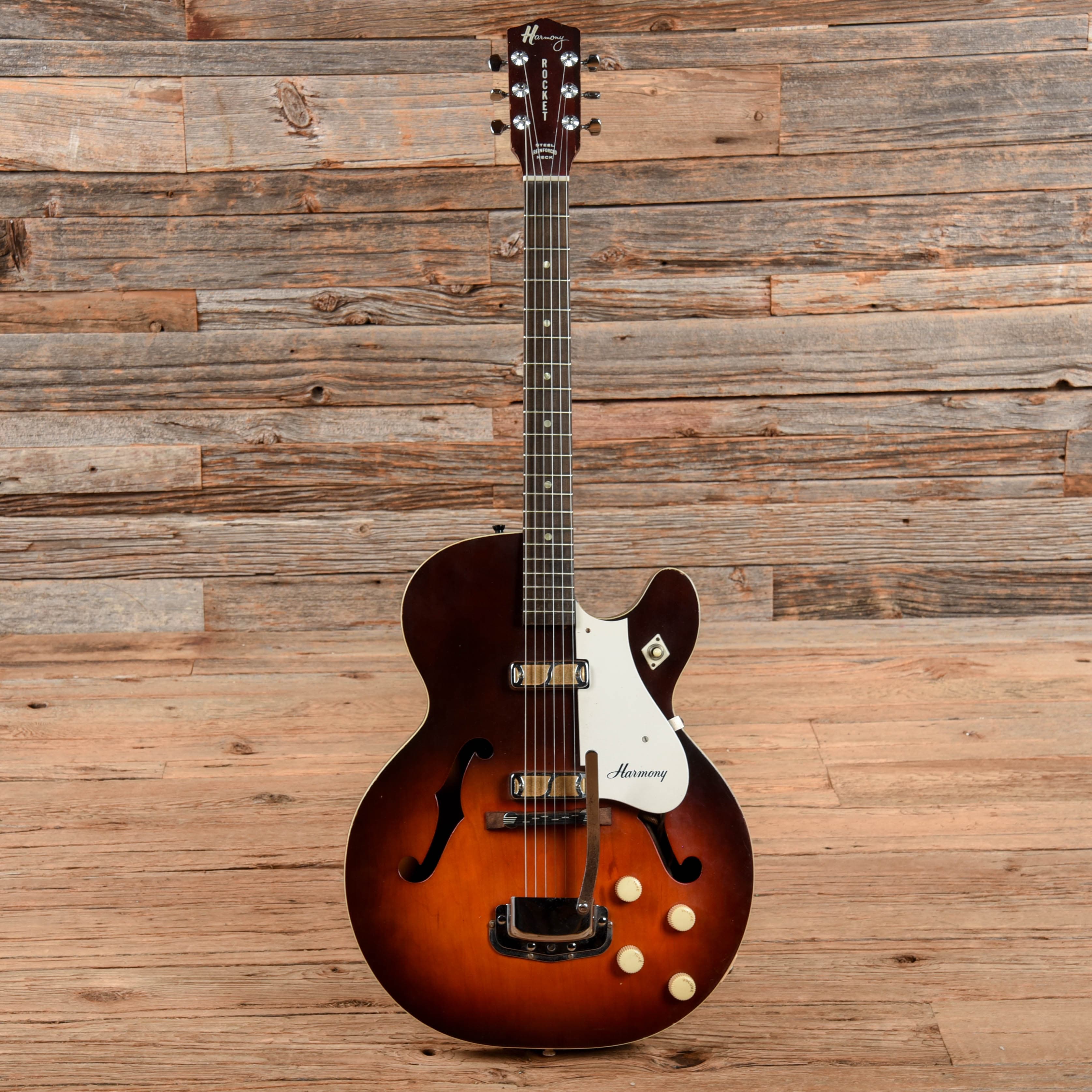 Harmony Rocket Sunburst 1965 Electric Guitars / Hollow Body