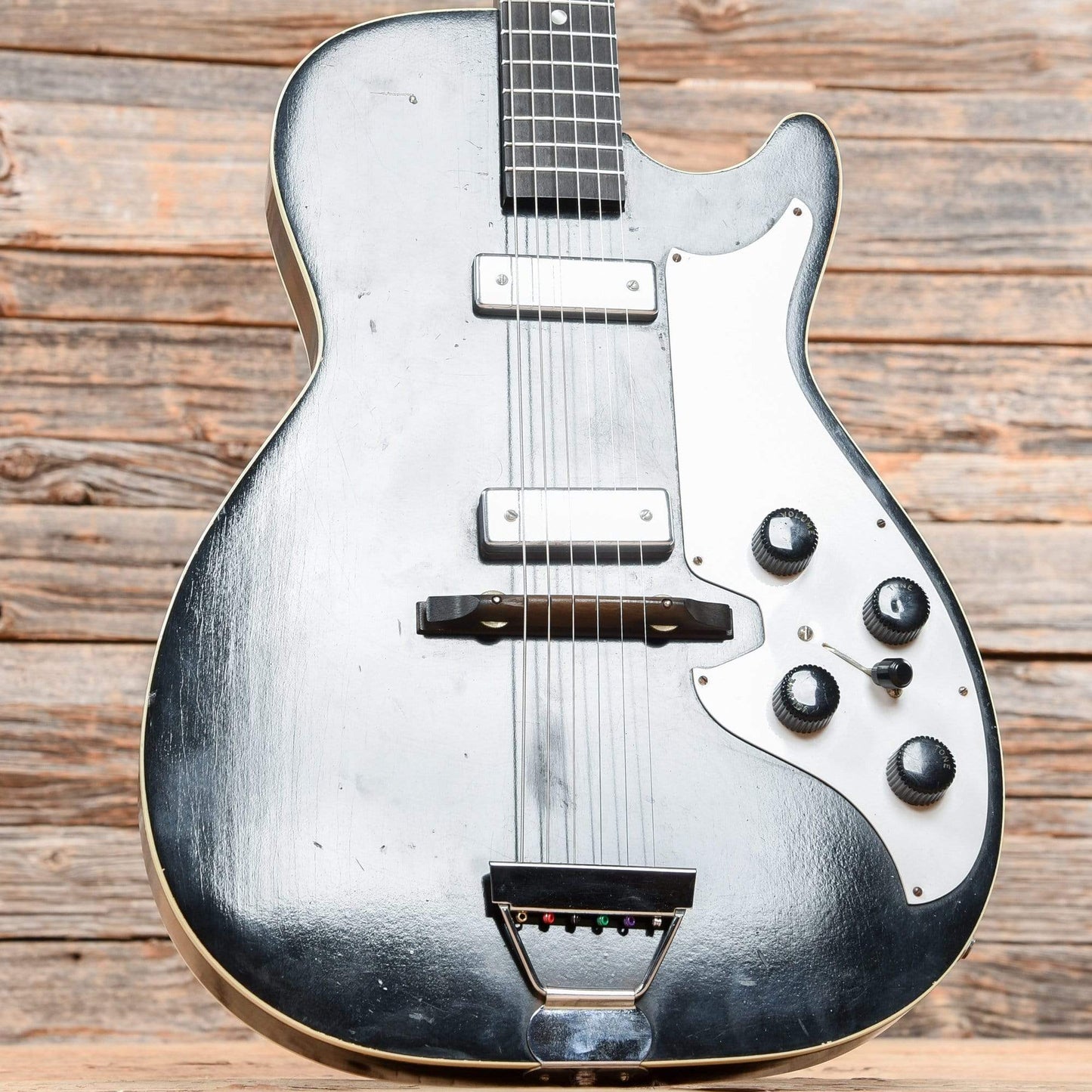 Harmony H46 Stratotone Black 1961 Electric Guitars / Semi-Hollow