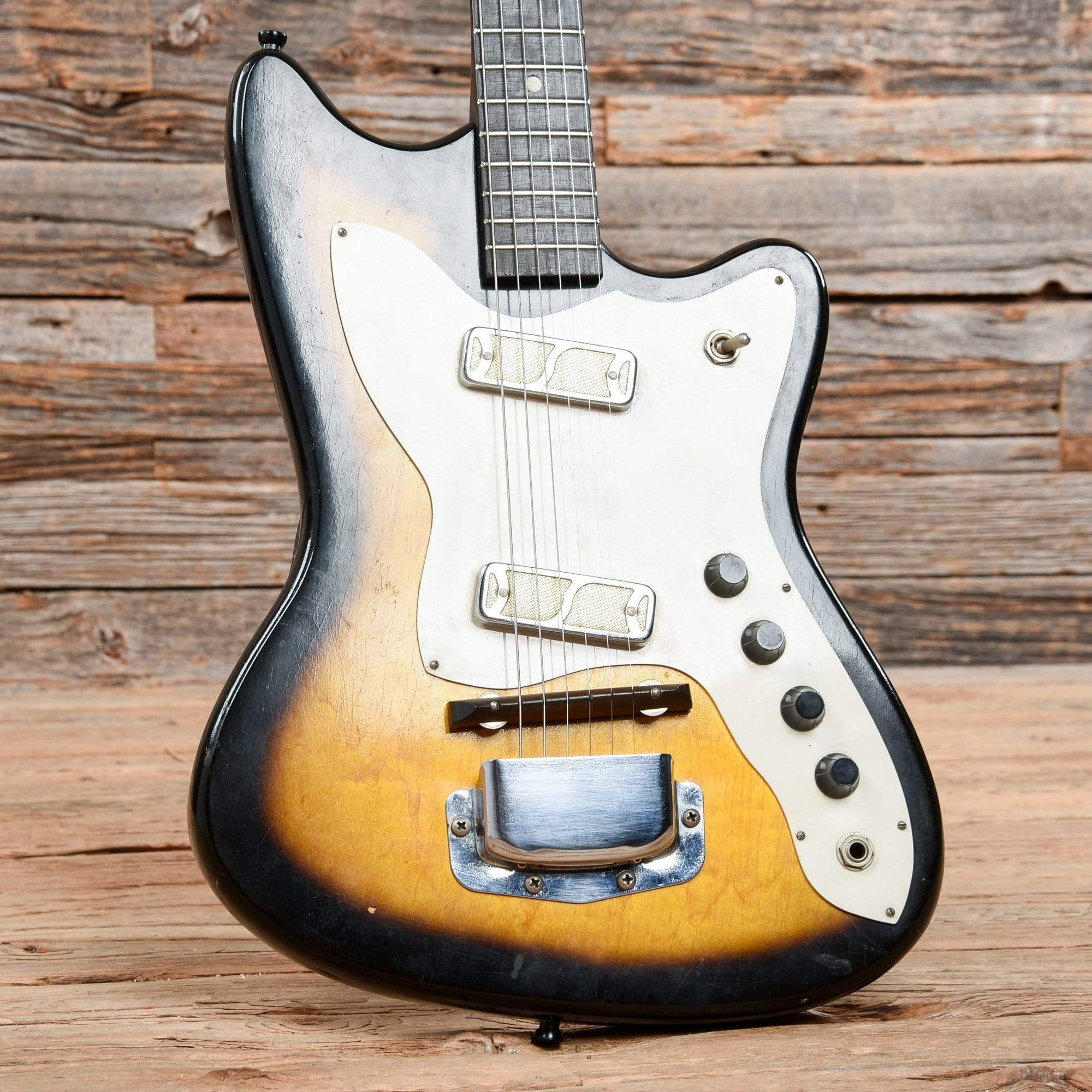 Harmony H15 Bobkat 2-Tone Sunburst 1964 Electric Guitars / Solid Body