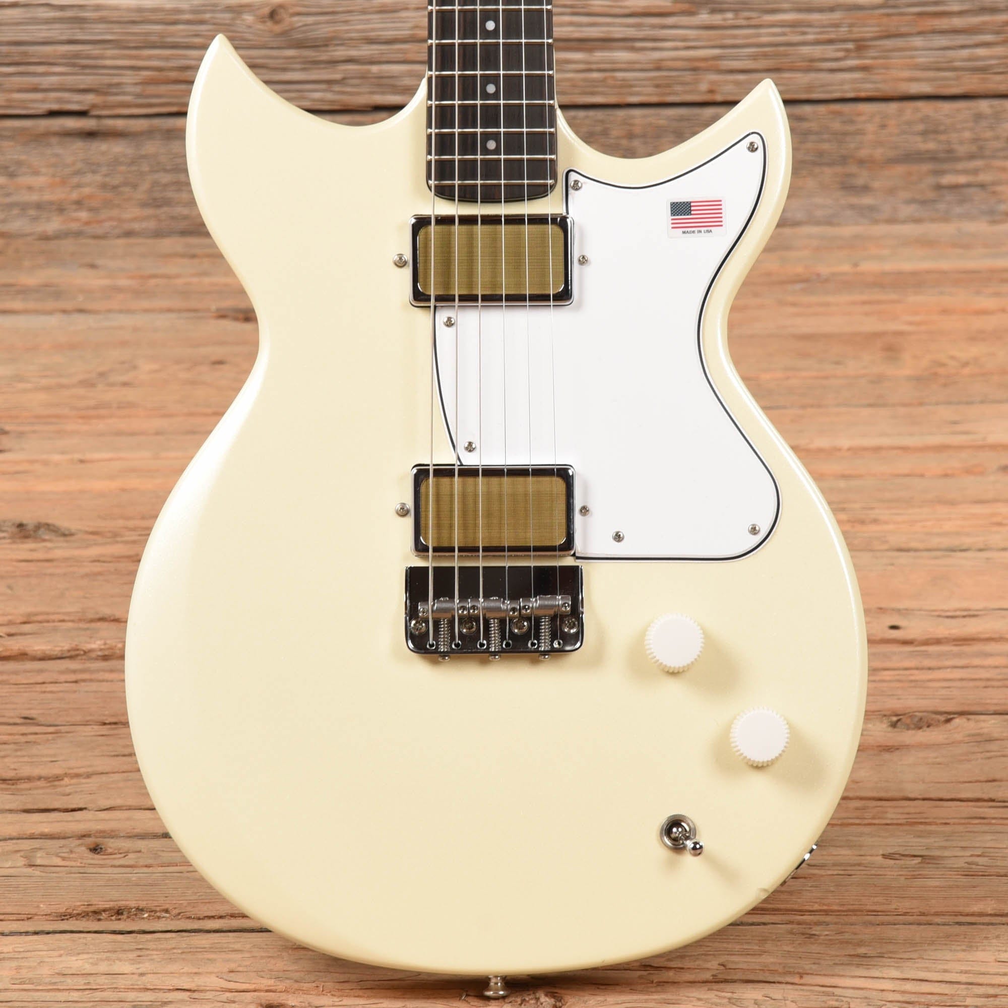 Harmony Rebel Pearl White Electric Guitars / Solid Body