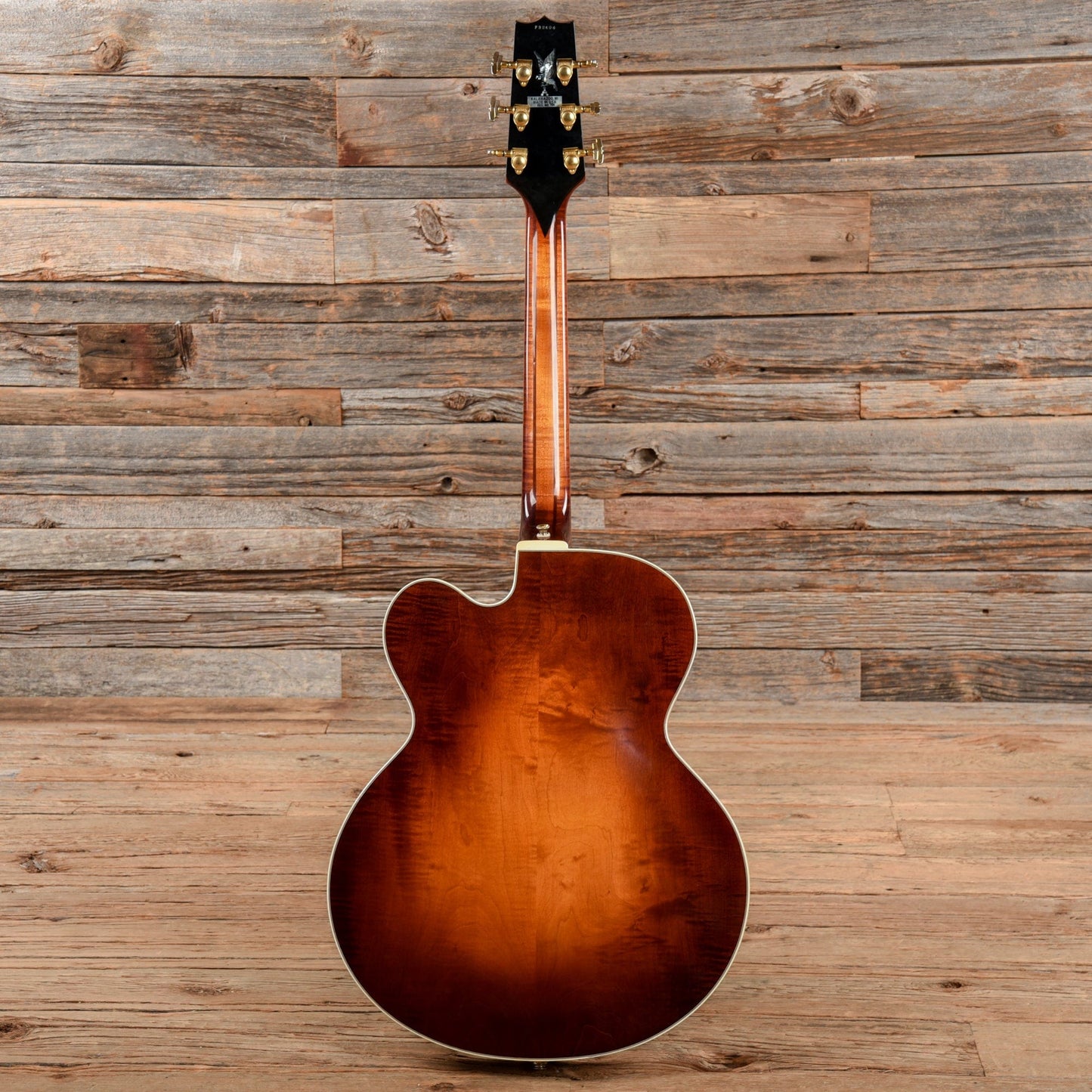 Heritage Golden Eagle Sunburst 1999 Electric Guitars / Hollow Body