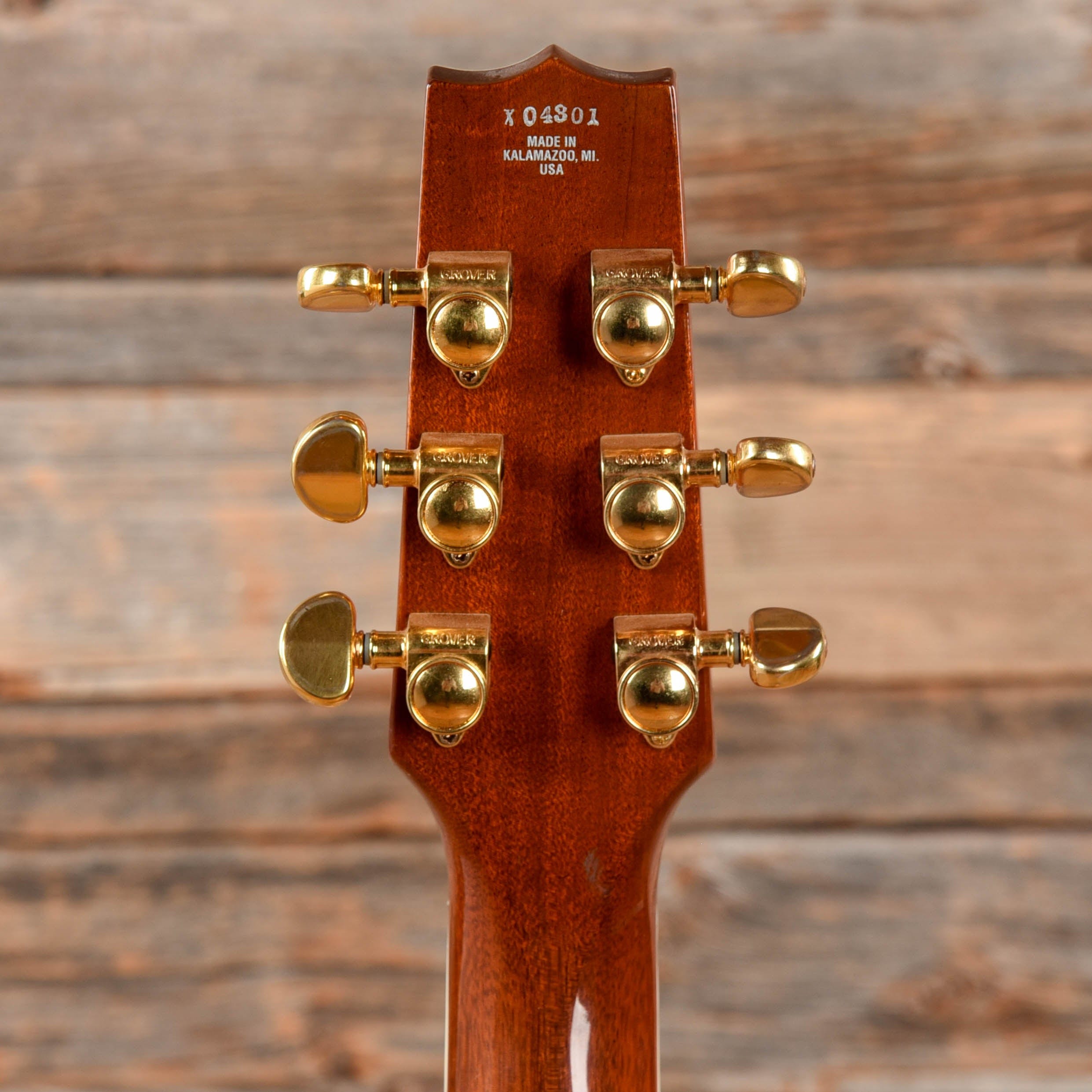 Heritage H-555 Sunburst 2007 Electric Guitars / Semi-Hollow