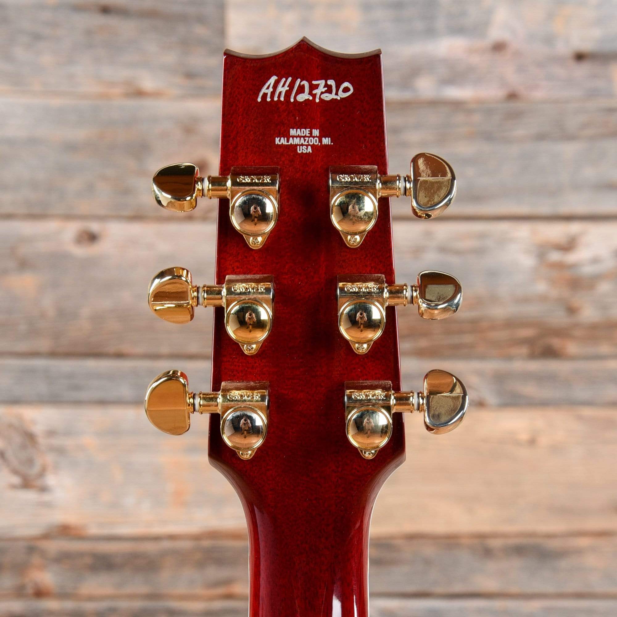 Heritage H-555 Wine Red 2017 Electric Guitars / Semi-Hollow