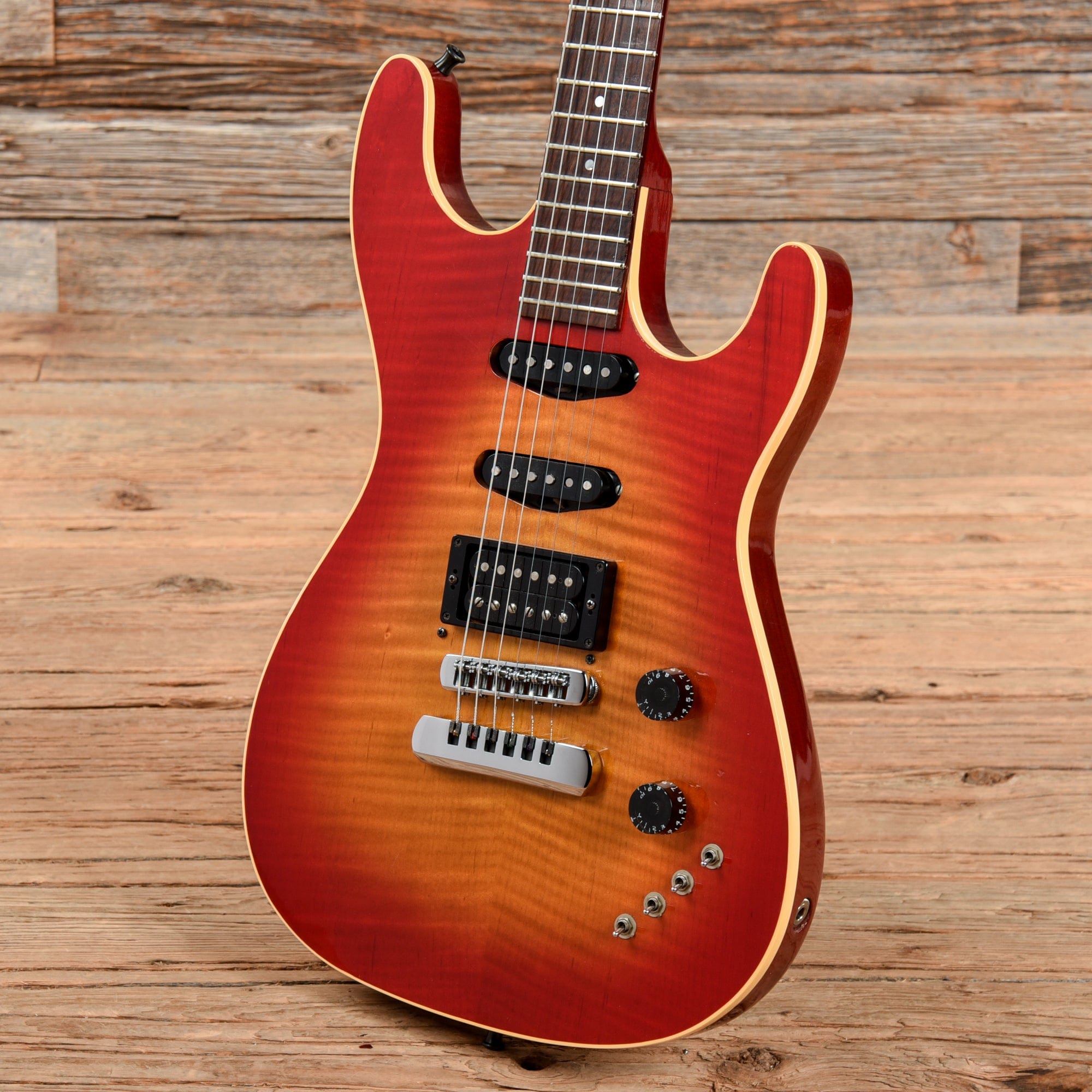 Heritage Stat HSS Cherry Sunburst 1987 Electric Guitars / Solid Body