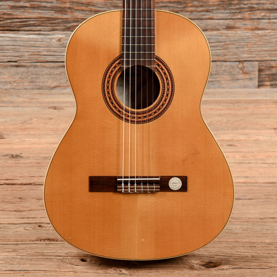 Hofner HF15 Classical Guitar Natural Acoustic Guitars / Concert