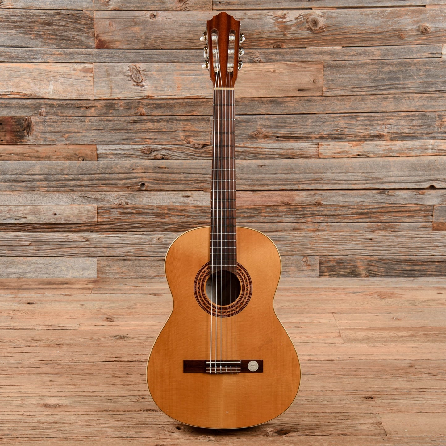 Hofner HF15 Classical Guitar Natural Acoustic Guitars / Concert