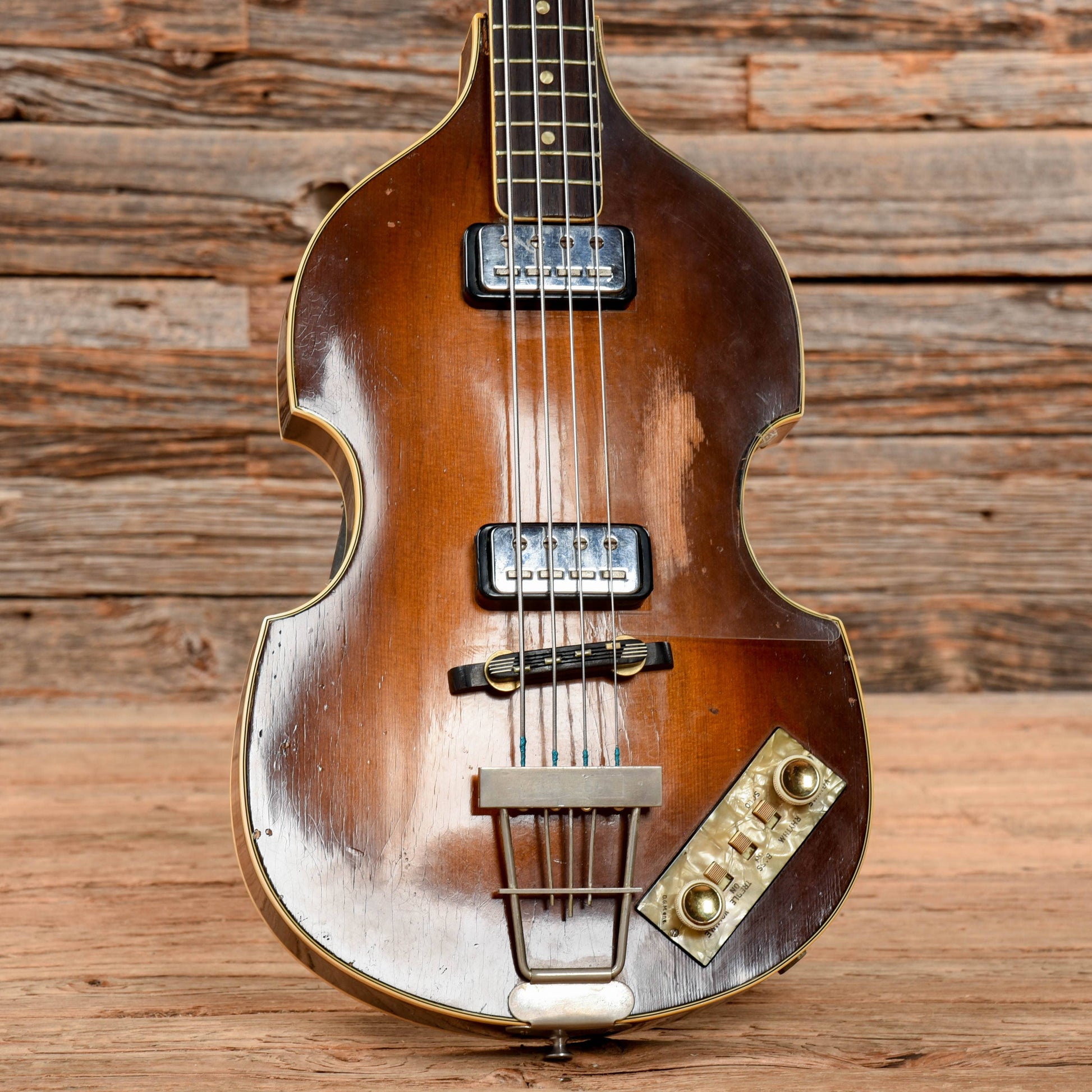 Hofner 500/1 Beatle Bass Sunburst 1966 Bass Guitars / 4-String