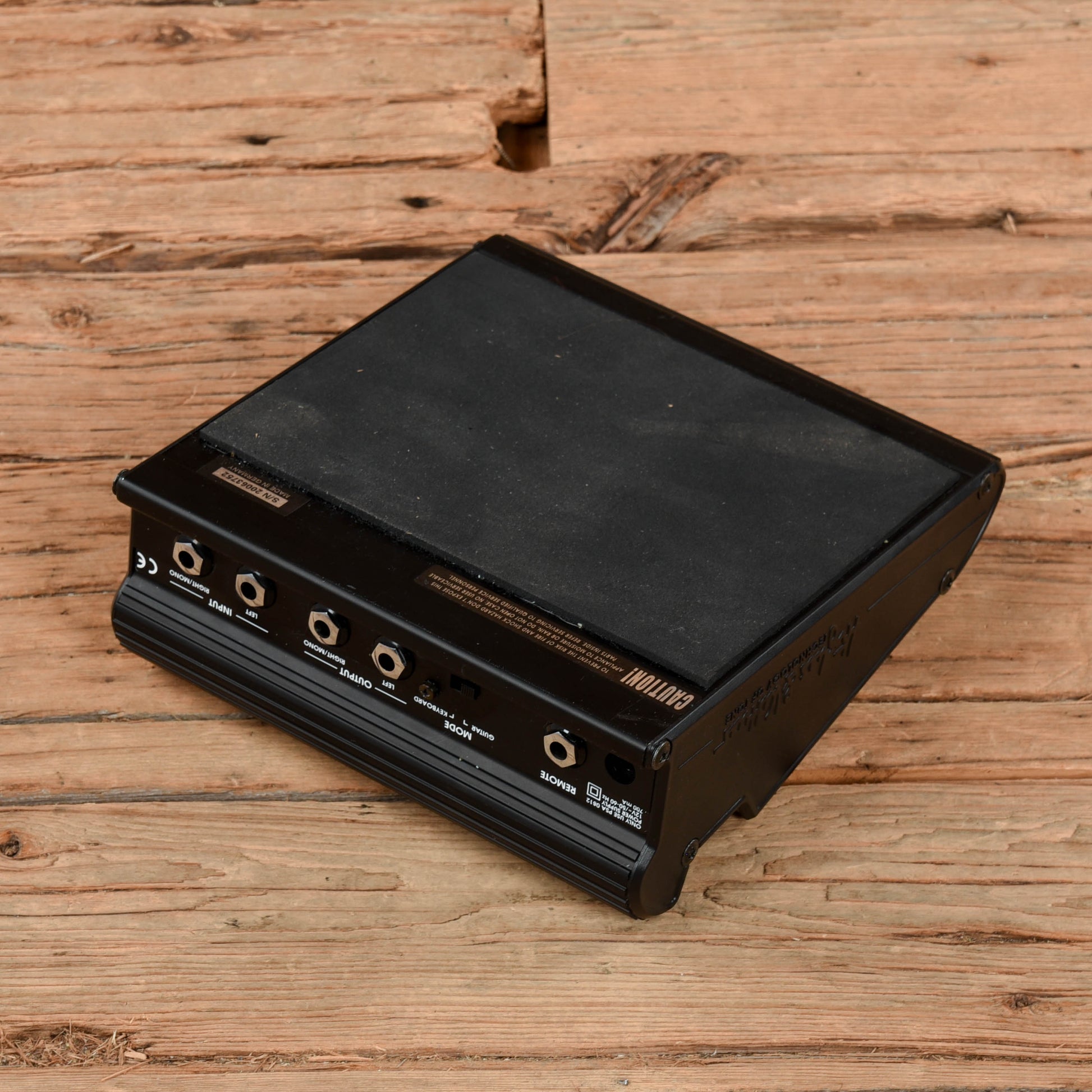 Hughes & Kettner Rotosphere II Effects and Pedals / Amp Modeling