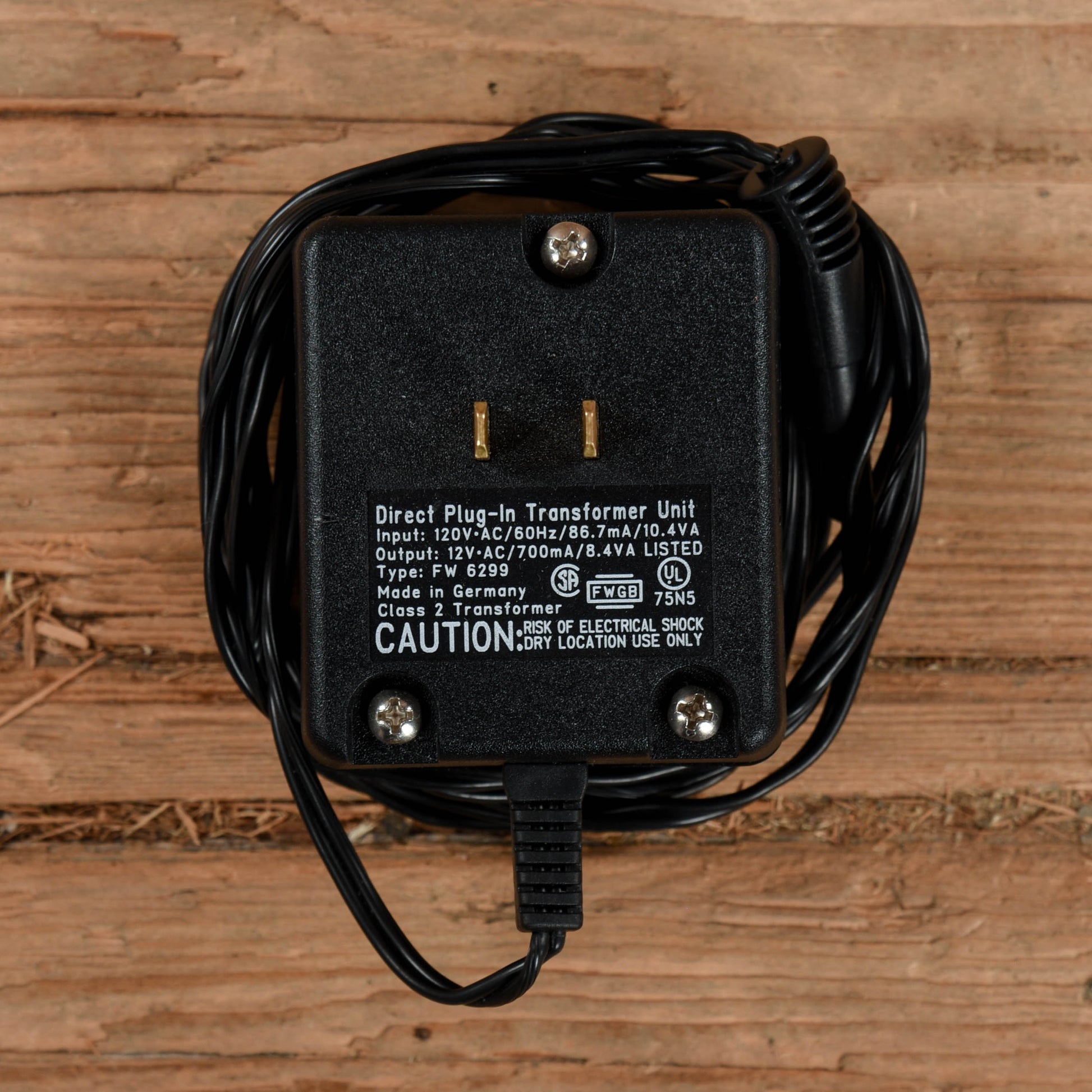 Hughes & Kettner Rotosphere II Effects and Pedals / Amp Modeling