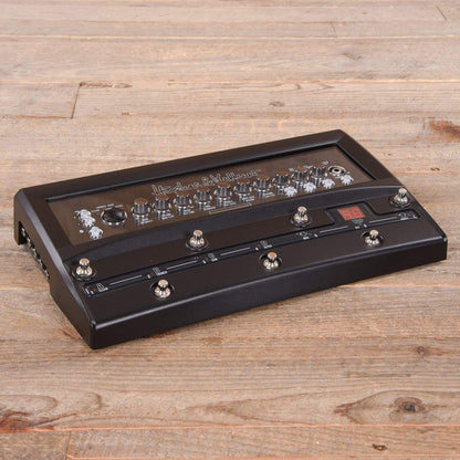 Hughes & Kettner Black Spirit 200 Floorboard Amplifier Effects and Pedals / Controllers, Volume and Expression