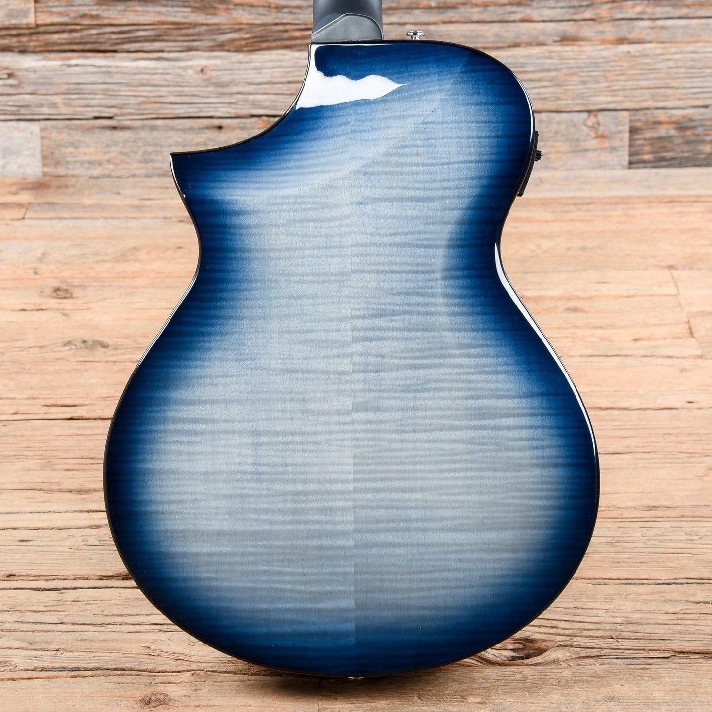 Ibanez AEWC400 AEWC Acoustic Guitar Indigo Blue Burst Gloss 2019 Acoustic Guitars / Built-in Electronics