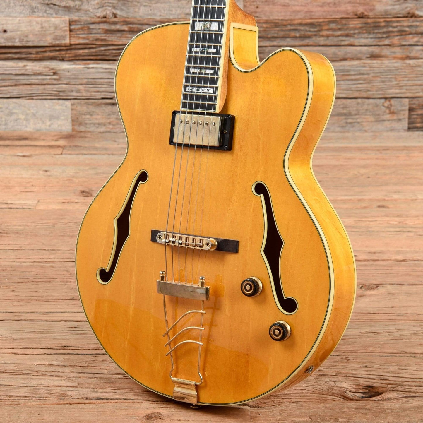 Ibanez Pat Metheny PM2C-VNT Natural Electric Guitars / Hollow Body