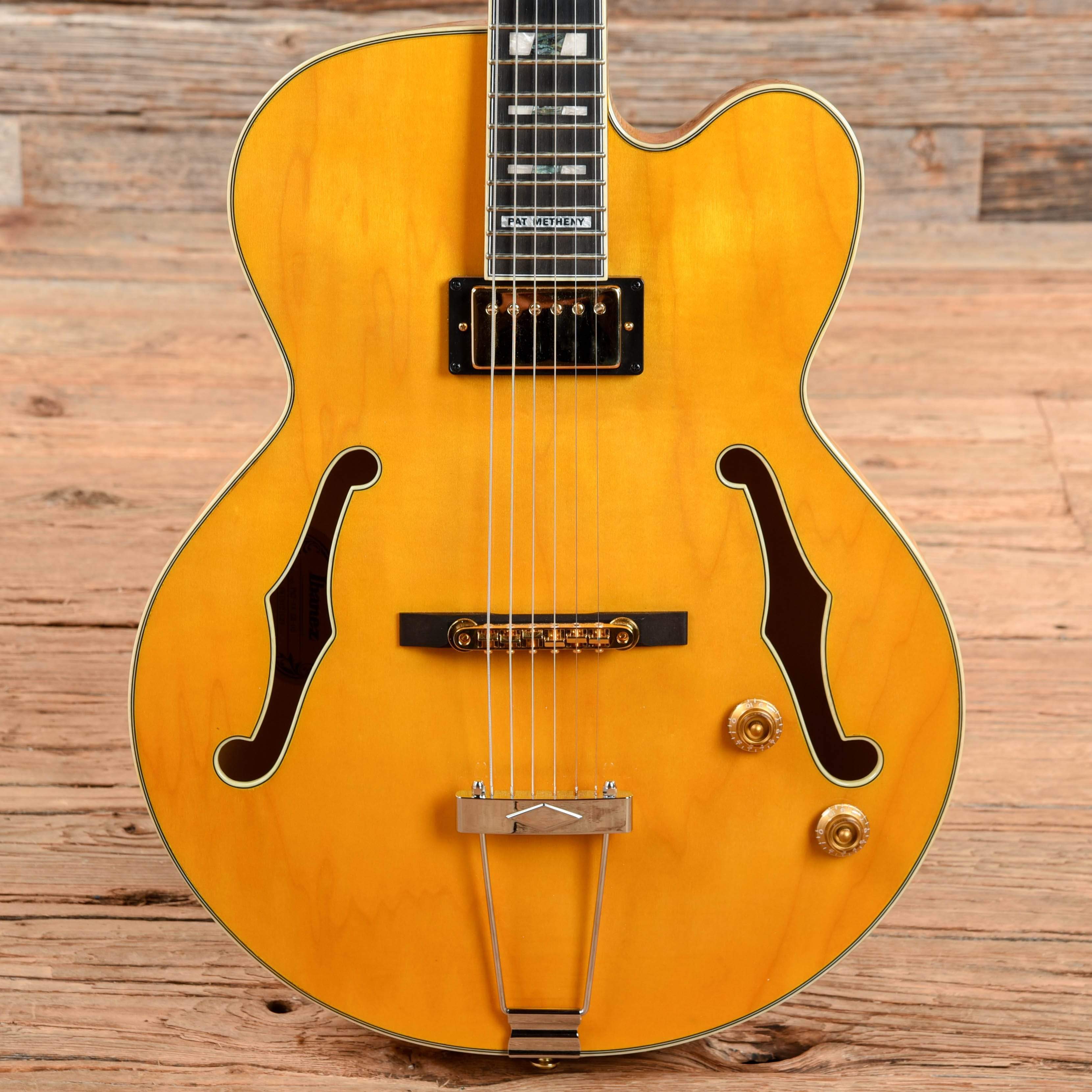 Ibanez PM2-AA Pat Hollowbody Antique Amber – Chicago Music Exchange