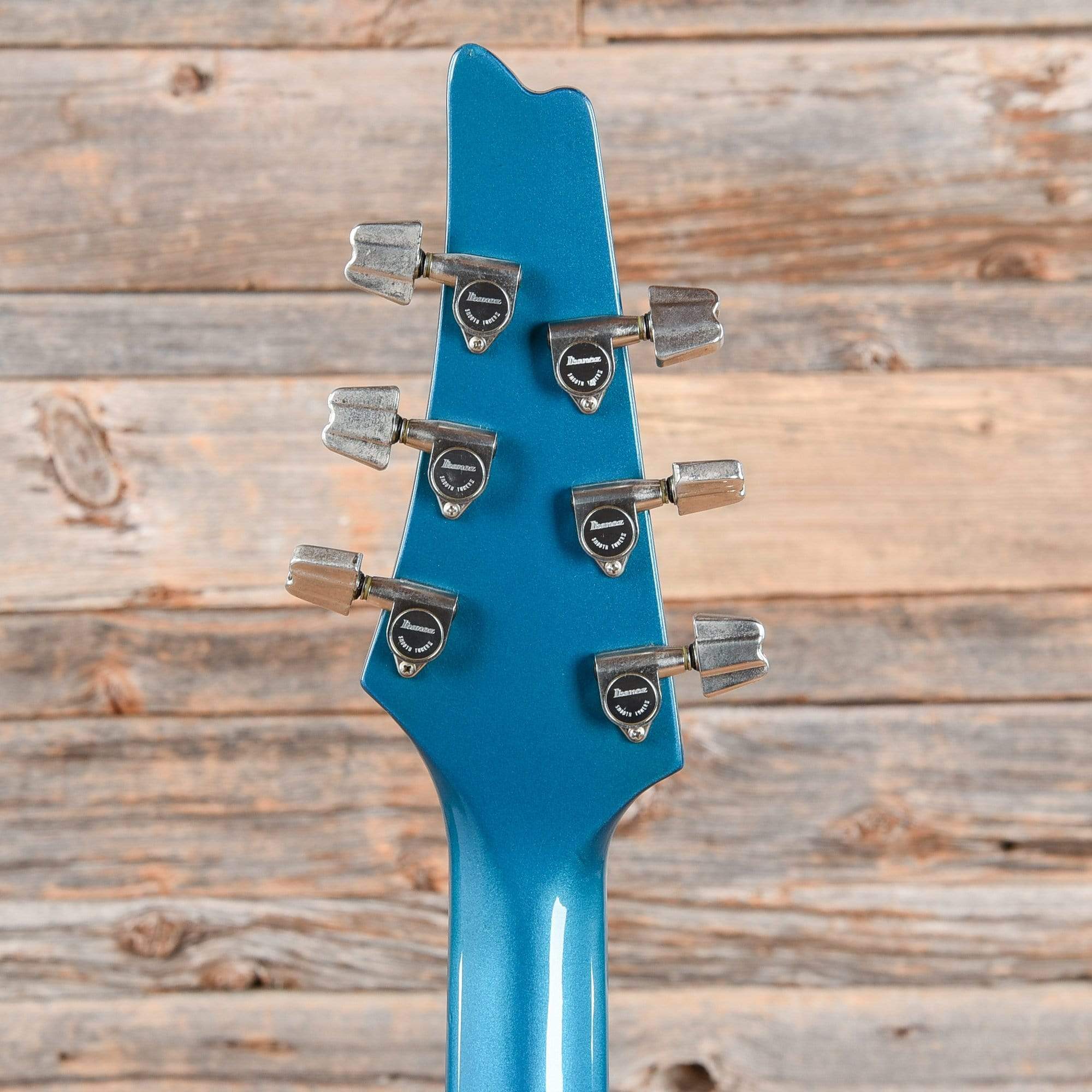 Ibanez Iceman Custom Blue 1981 – Chicago Music Exchange