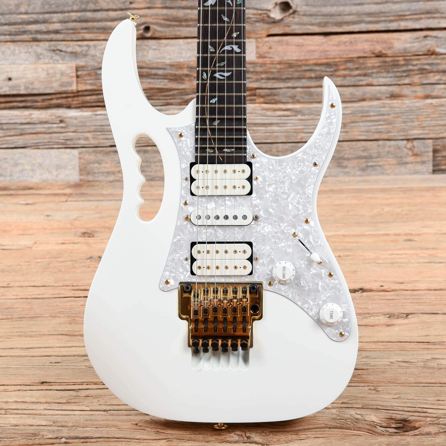 Ibanez JEM7VWH Electric Guitars / Solid Body
