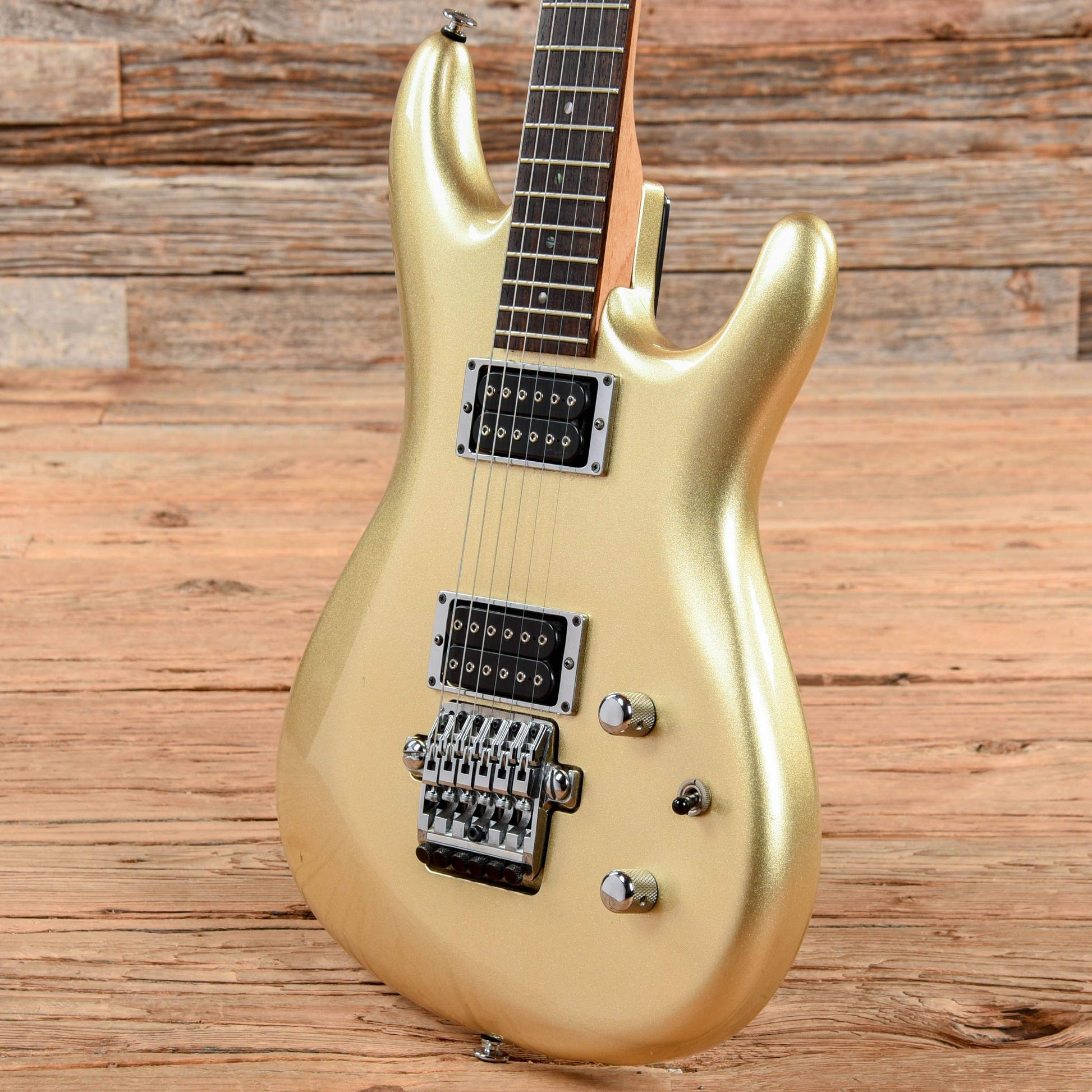 Ibanez JS2000 Joe Satriani Champagne Gold 2004 Electric Guitars / Solid Body