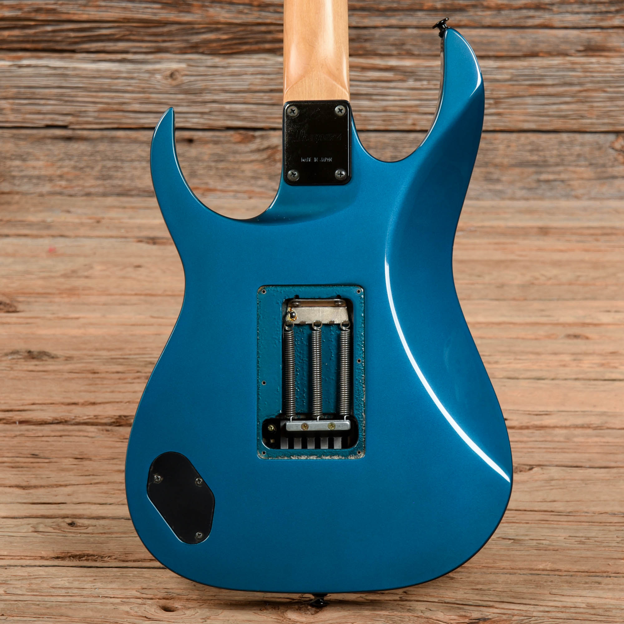 Rg550 Back Ibanez RG550 Blue 1991 – Chicago Music Exchange