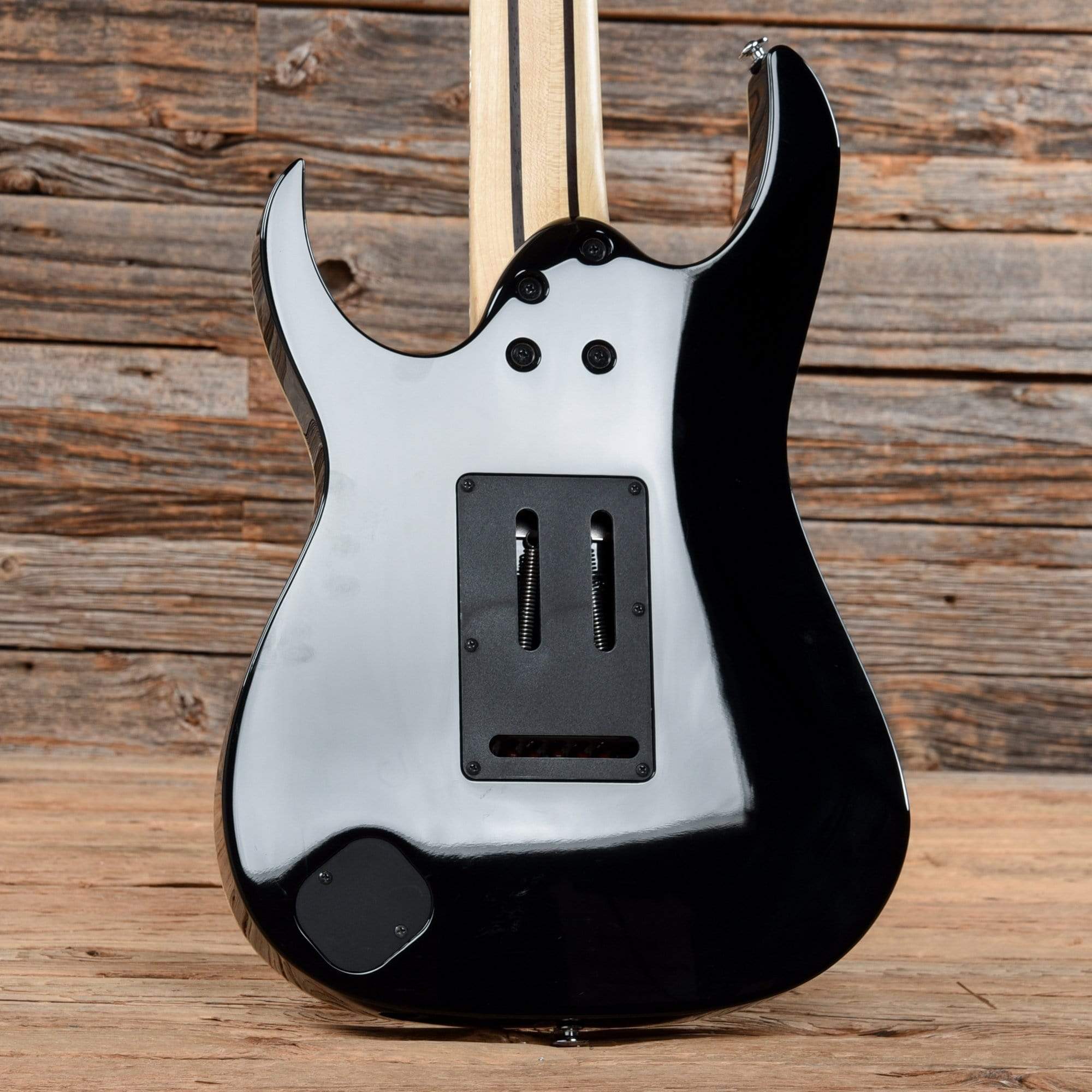 Ibanez Universe UV777 Black 2009 – Chicago Music Exchange