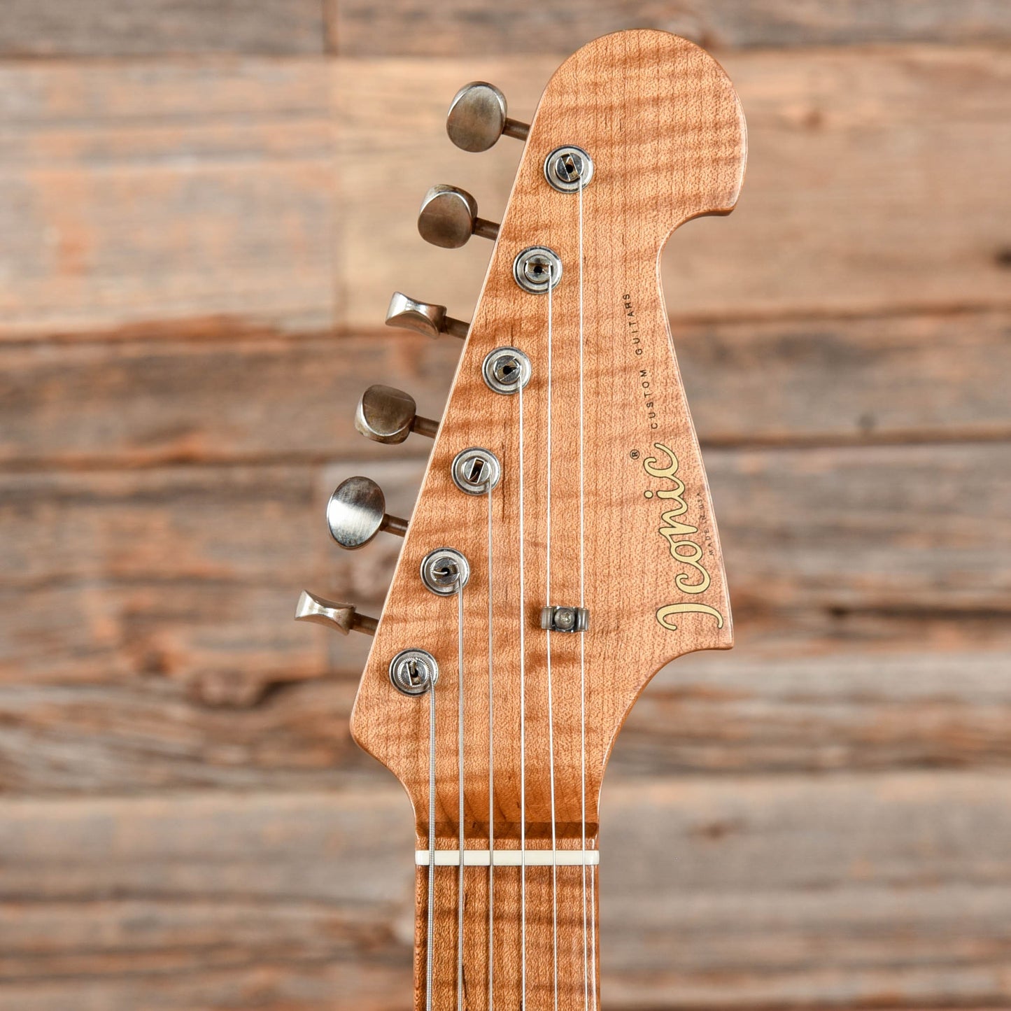 Iconic Solana Candy Apple Red Electric Guitars / Solid Body