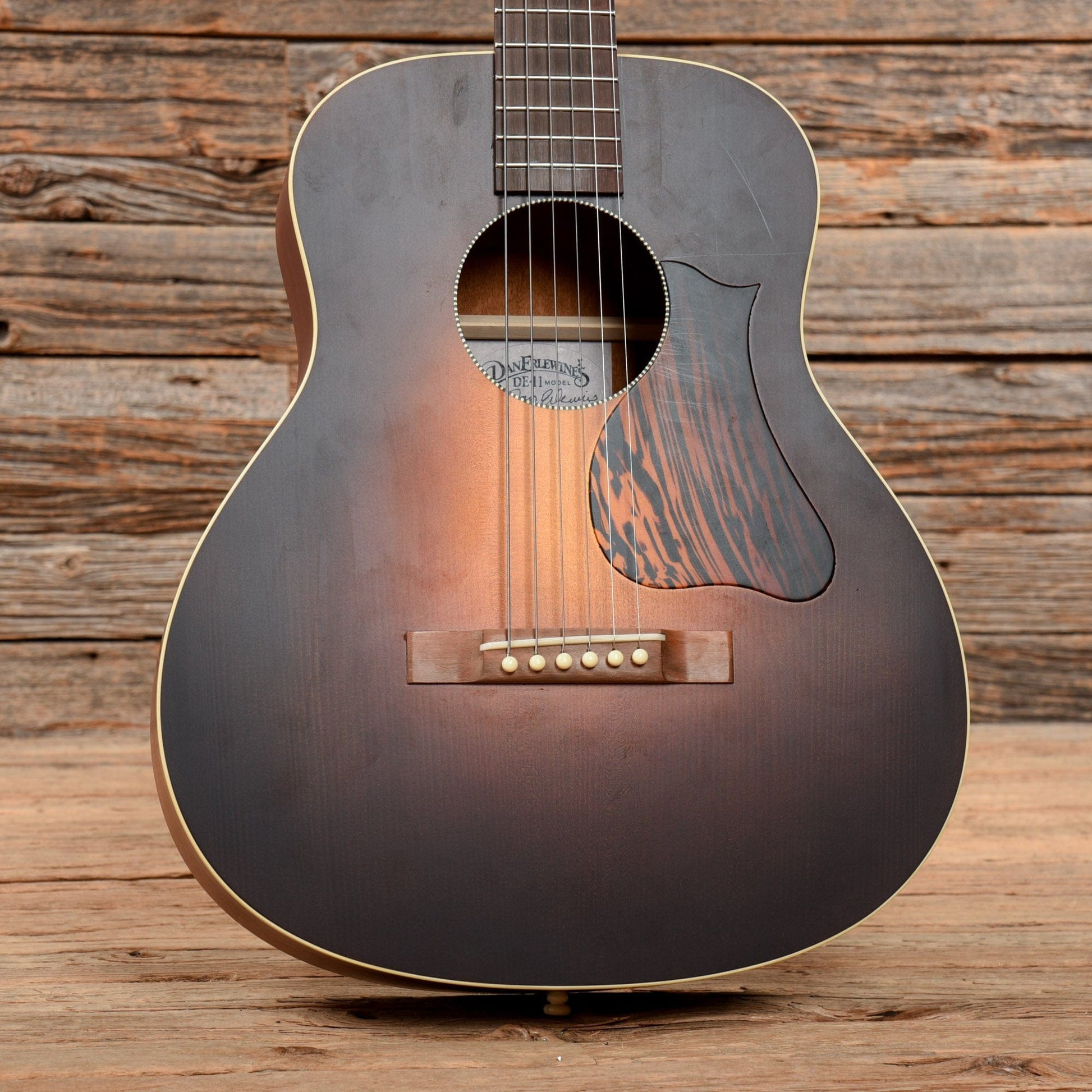 Iris DE-11 Dan Erlewine Signature Adirondack/Mahogany Tobacco Sunburst Acoustic Guitars / Concert