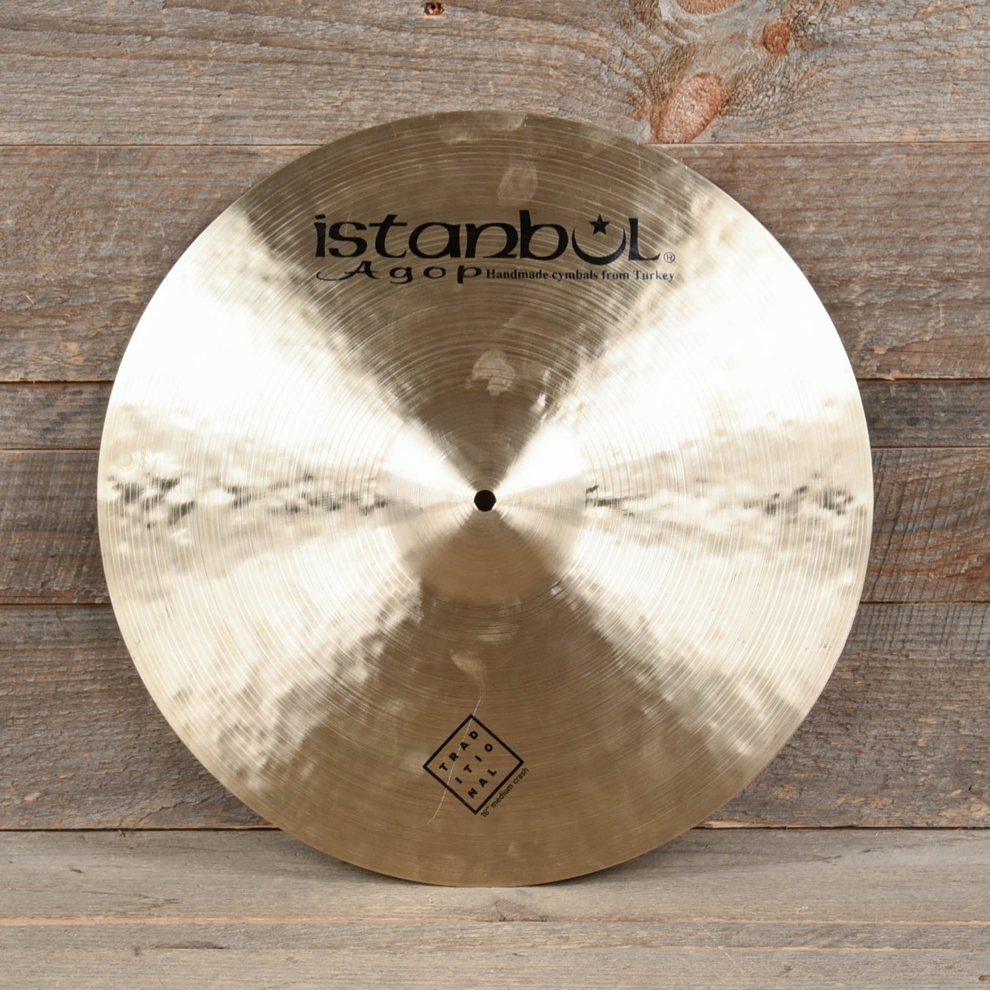 Istanbul Agop 18" Traditional Medium Crash Cymbal Drums and Percussion / Cymbals / Crash