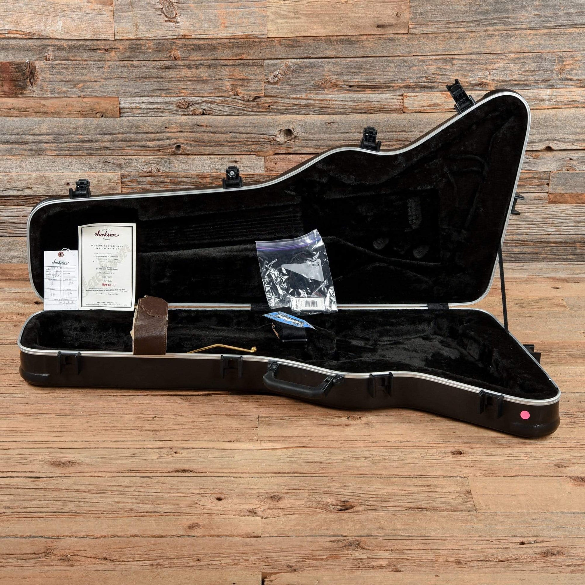 Jackson Custom Shop KE2 Kelly Vanilla Milkshake 2013 Electric Guitars / Solid Body