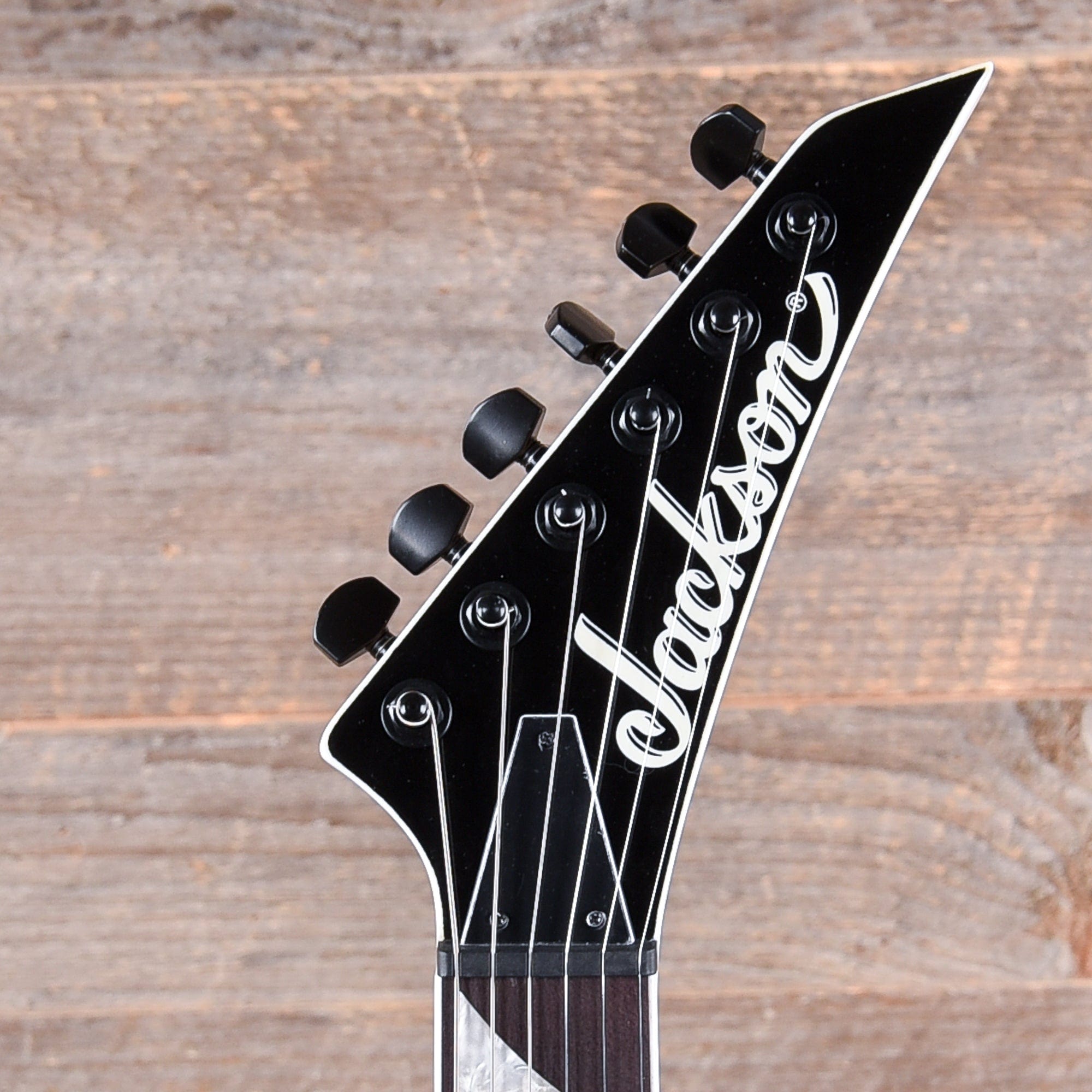 Jackson JS Series Dinky Arch Top JS22 Snow White – Chicago Music Exchange