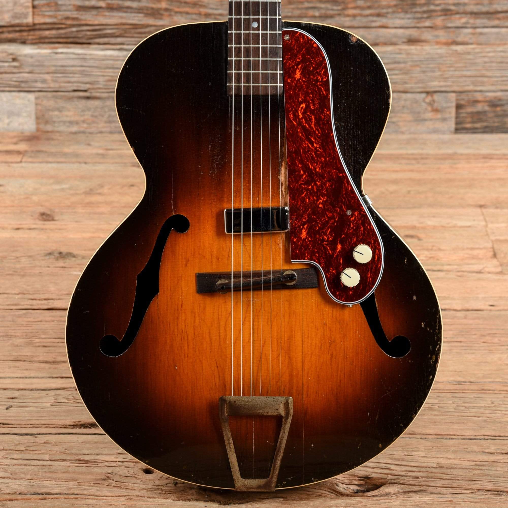 Kalamazoo Archtop Sunburst 1940s Electric Guitars / Hollow Body